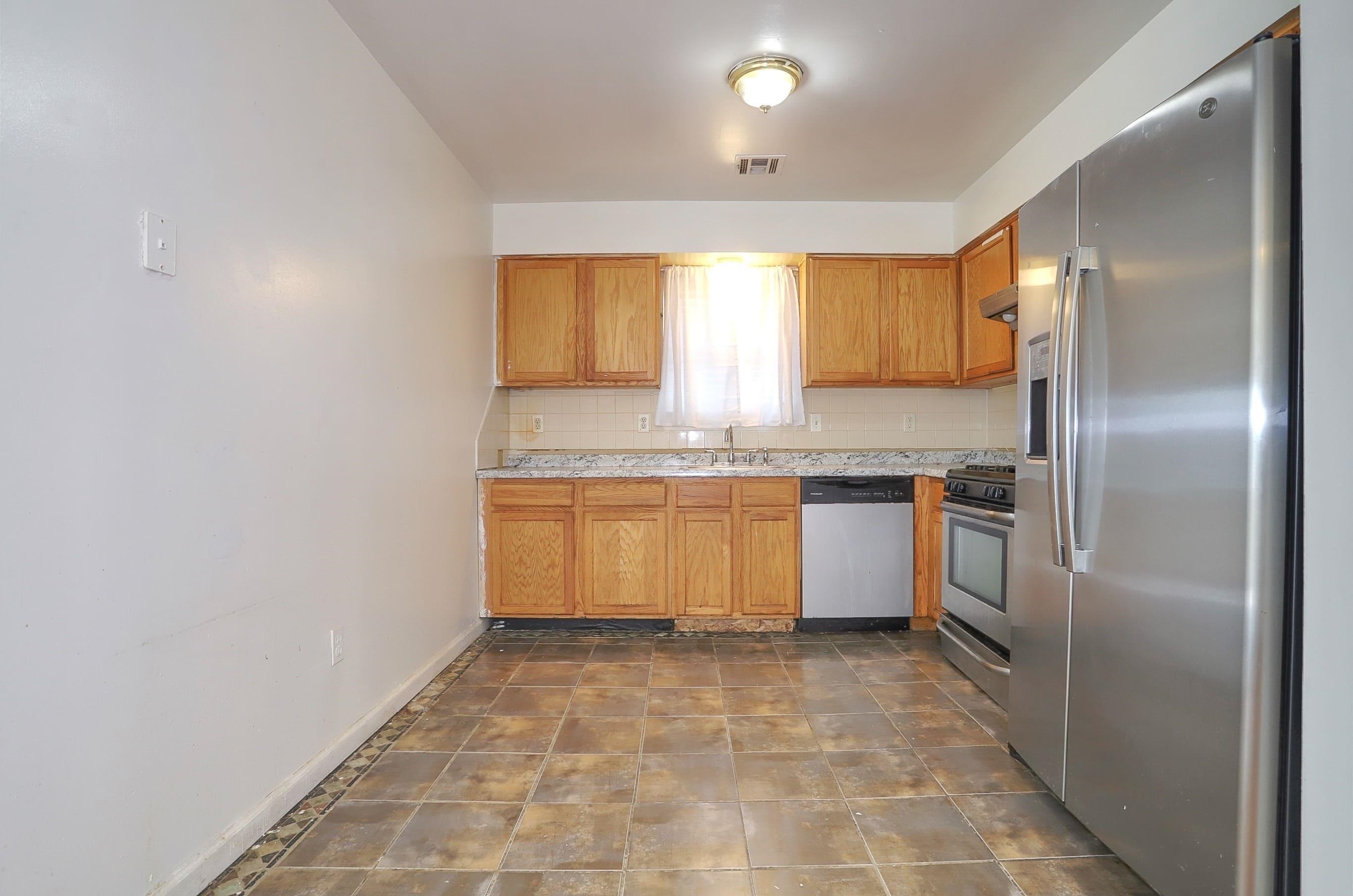 63 HOBSON ST