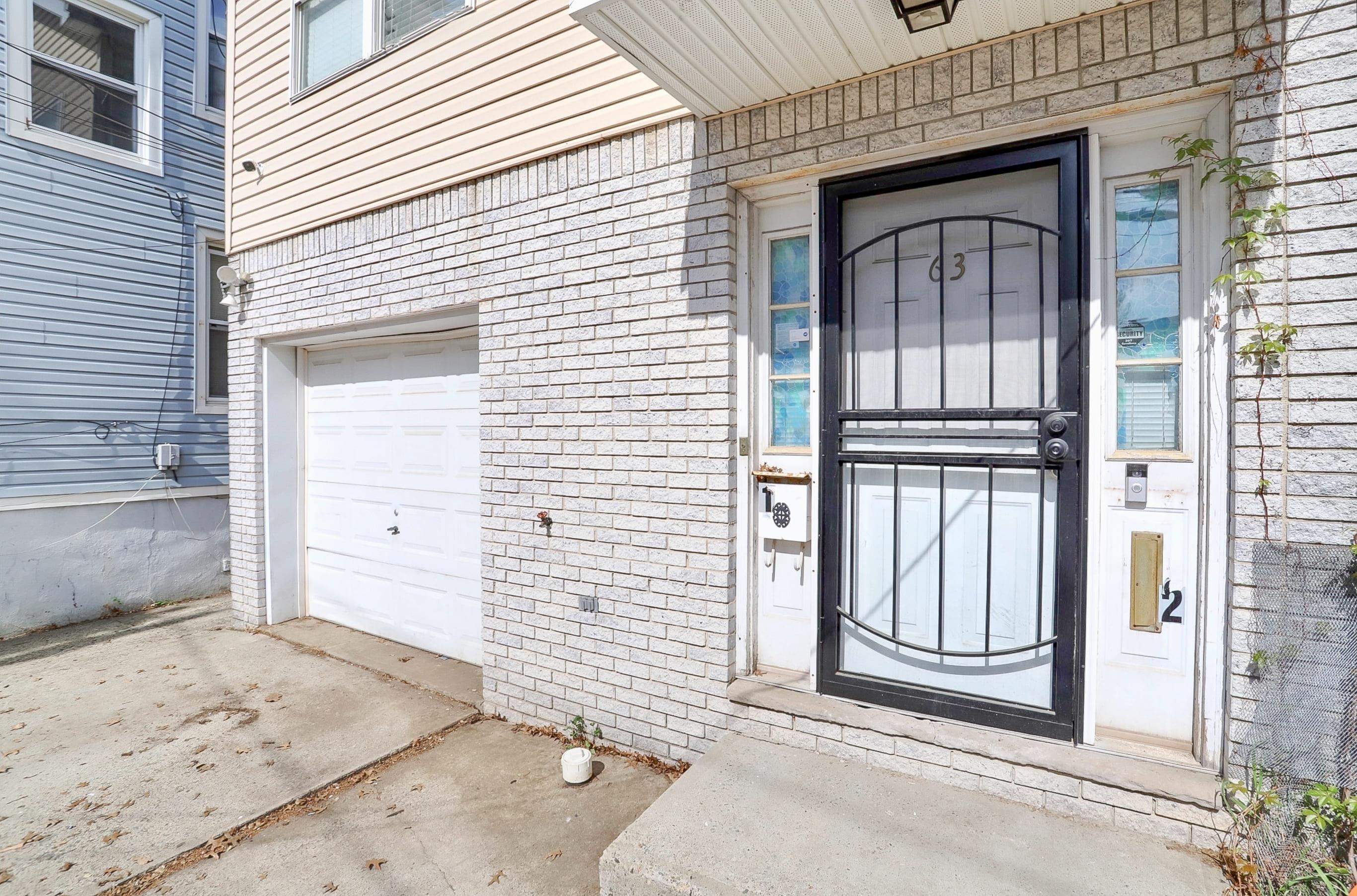 63 HOBSON ST