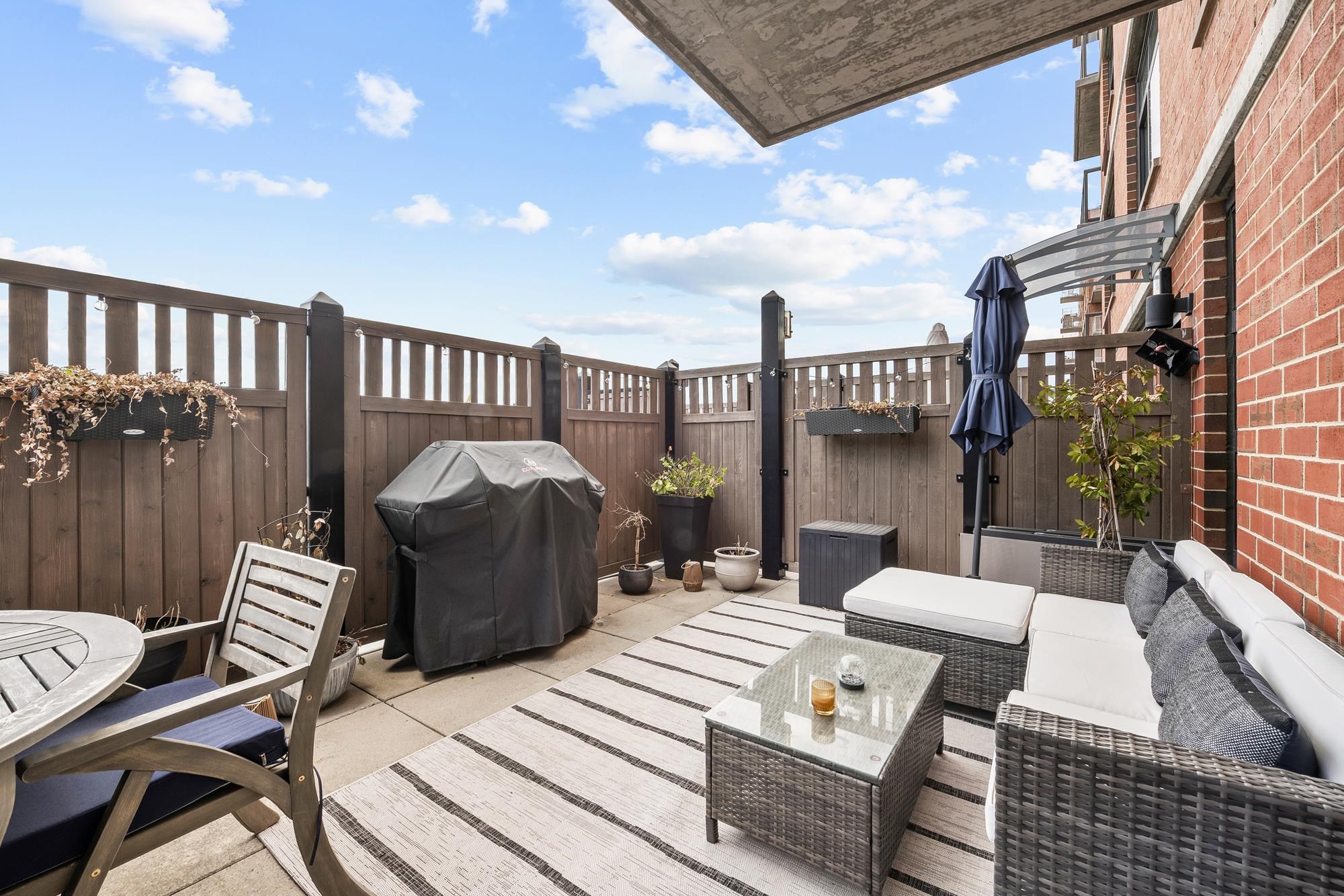 1400 HUDSON ST Unit: 707