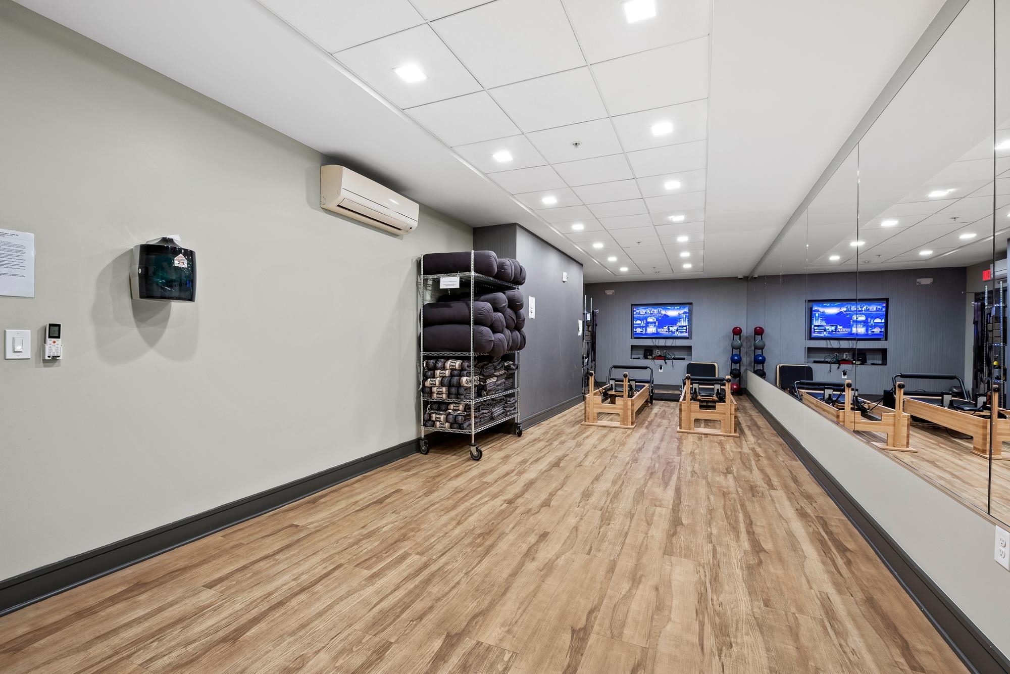 1400 HUDSON ST Unit: 707