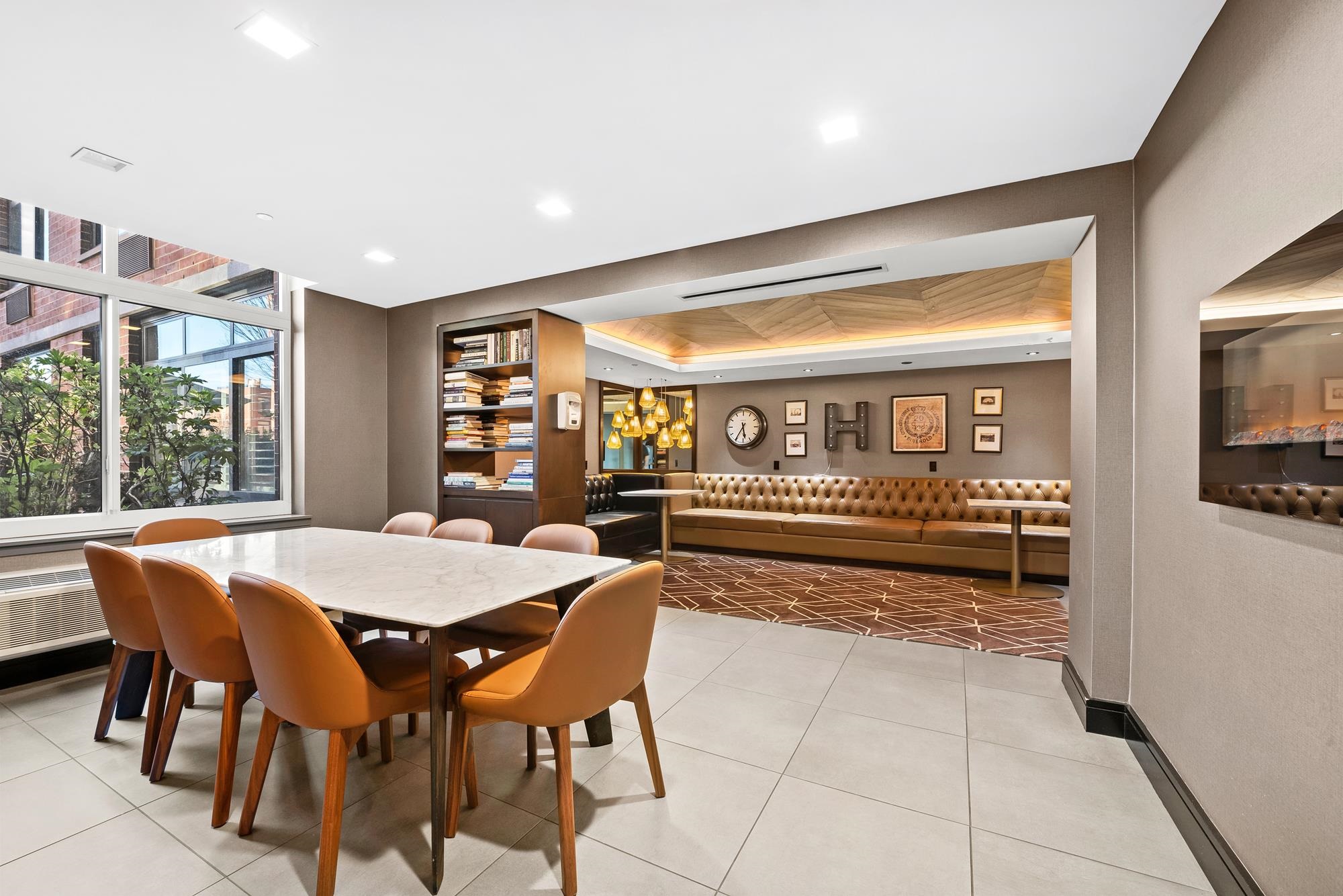 1400 HUDSON ST Unit: 707