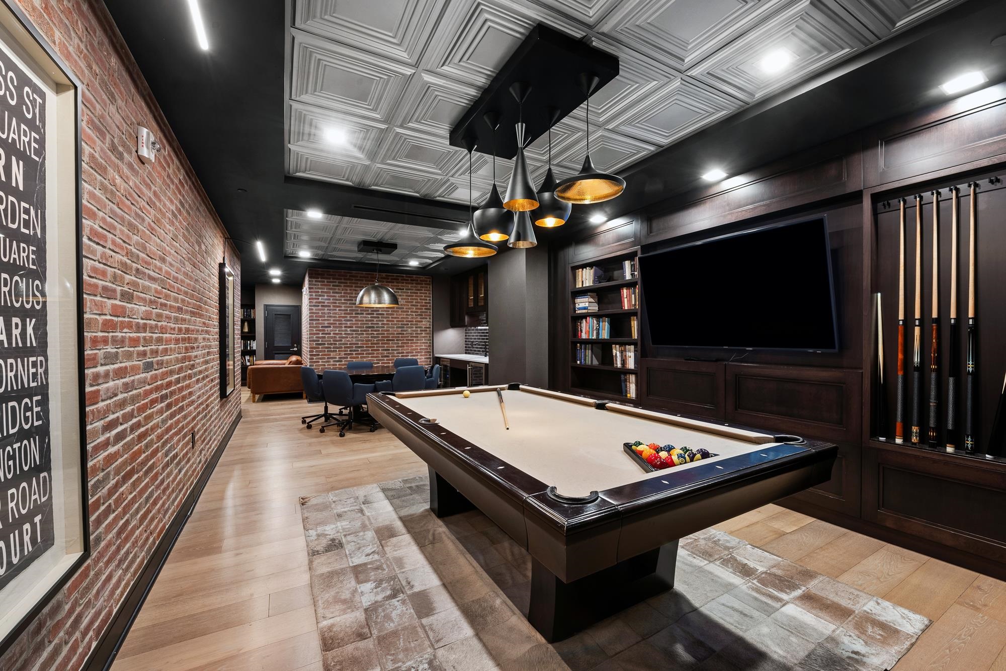 1400 HUDSON ST Unit: 707