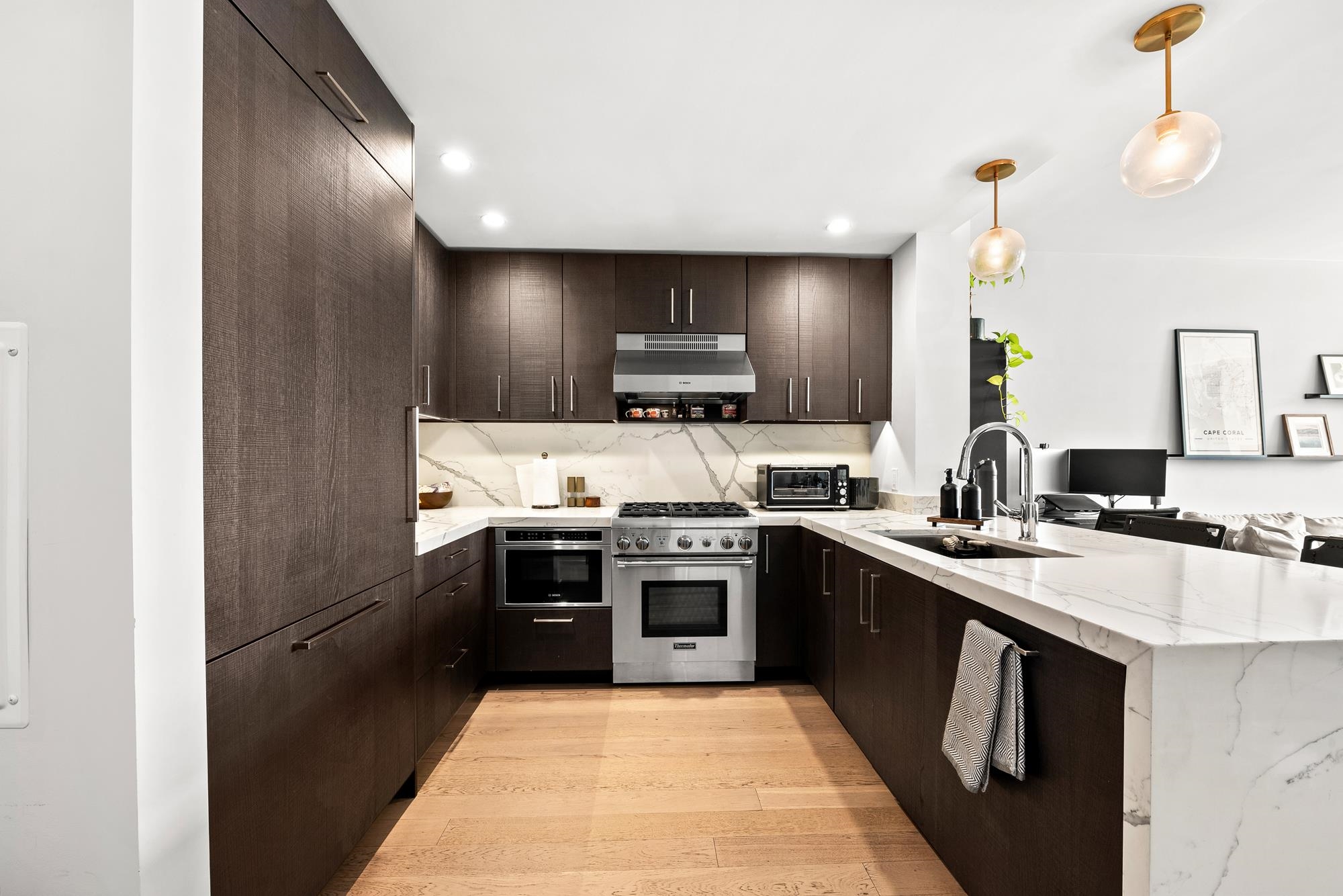 1400 HUDSON ST Unit: 707