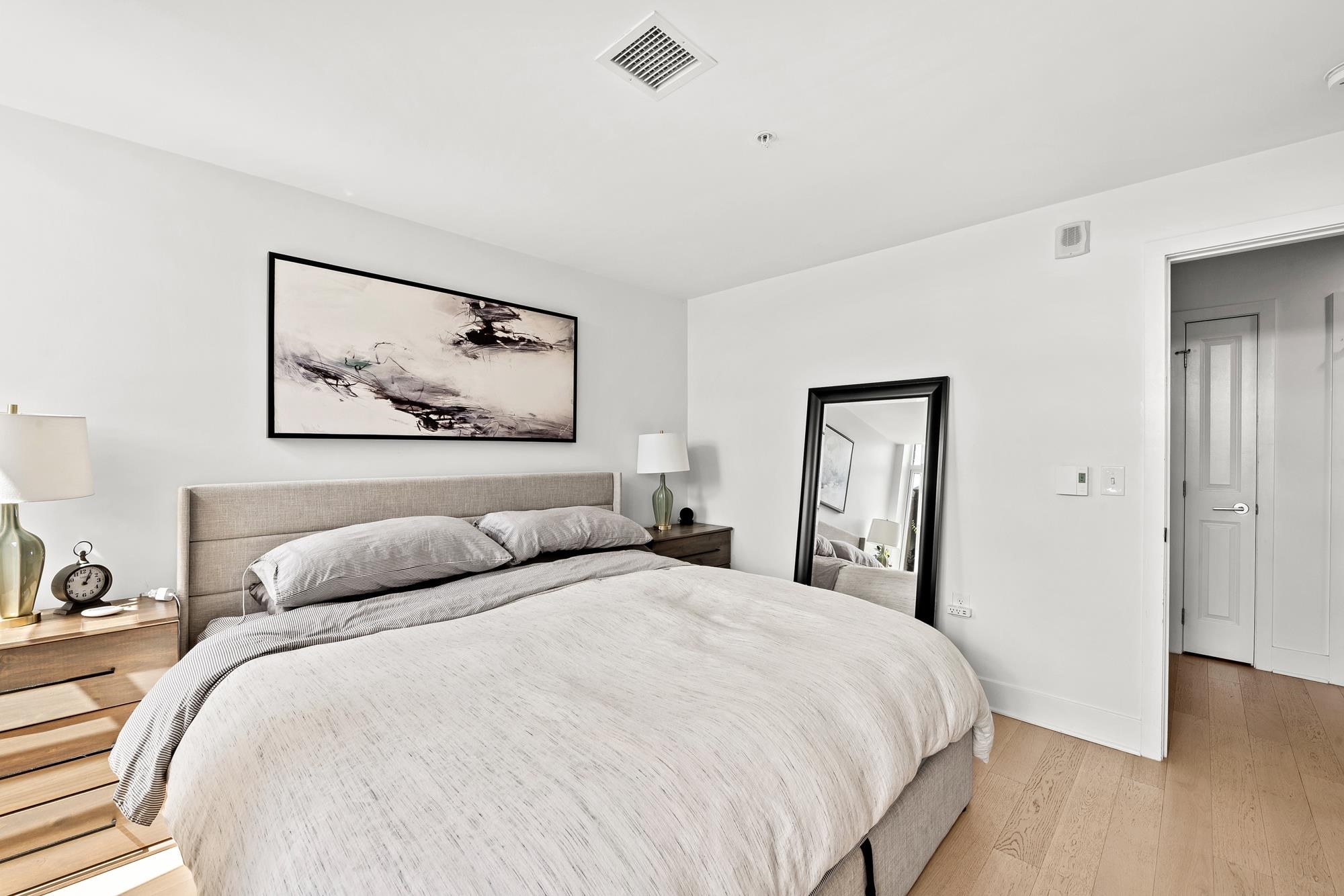 1400 HUDSON ST Unit: 707