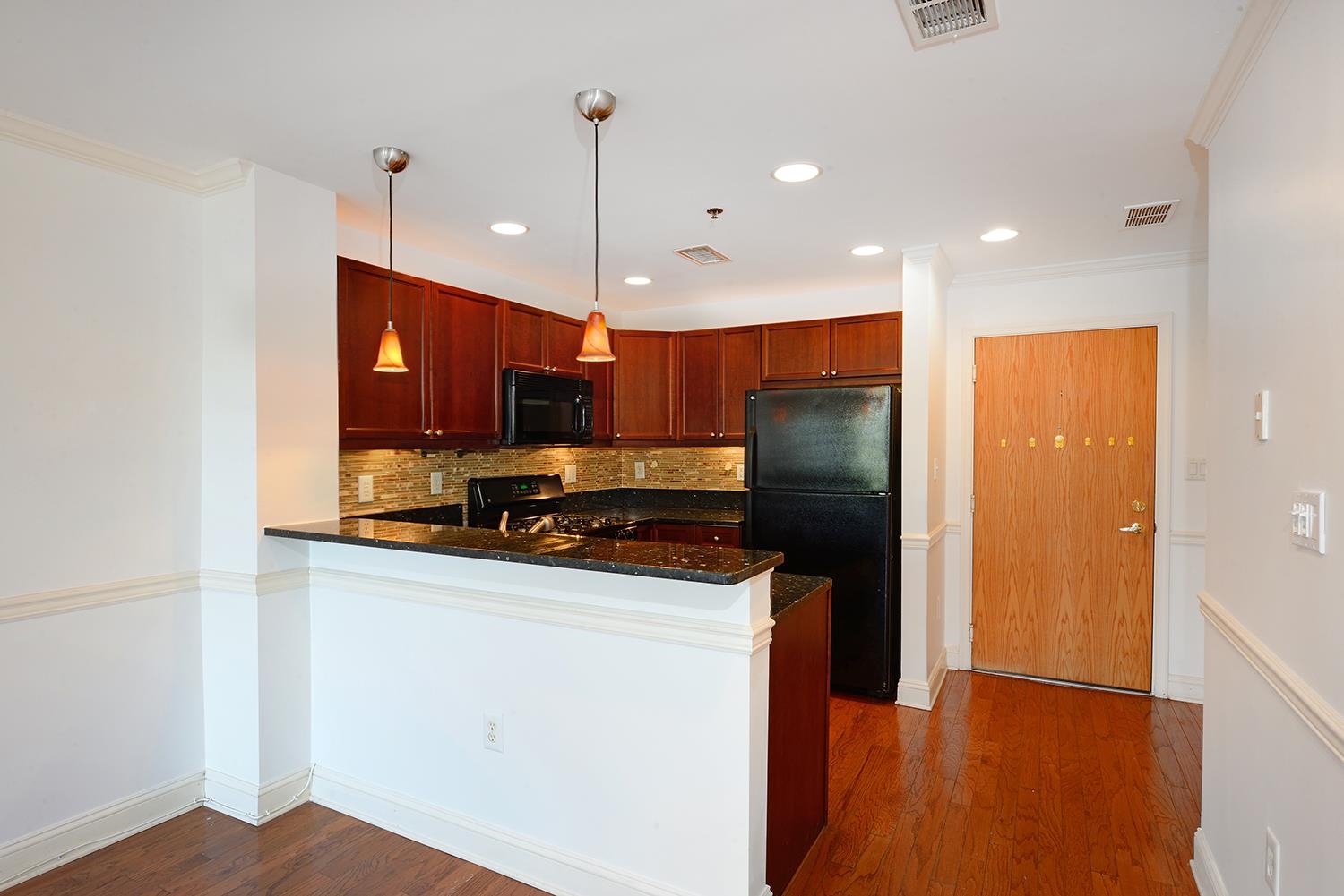 812 GRAND ST Unit: 514