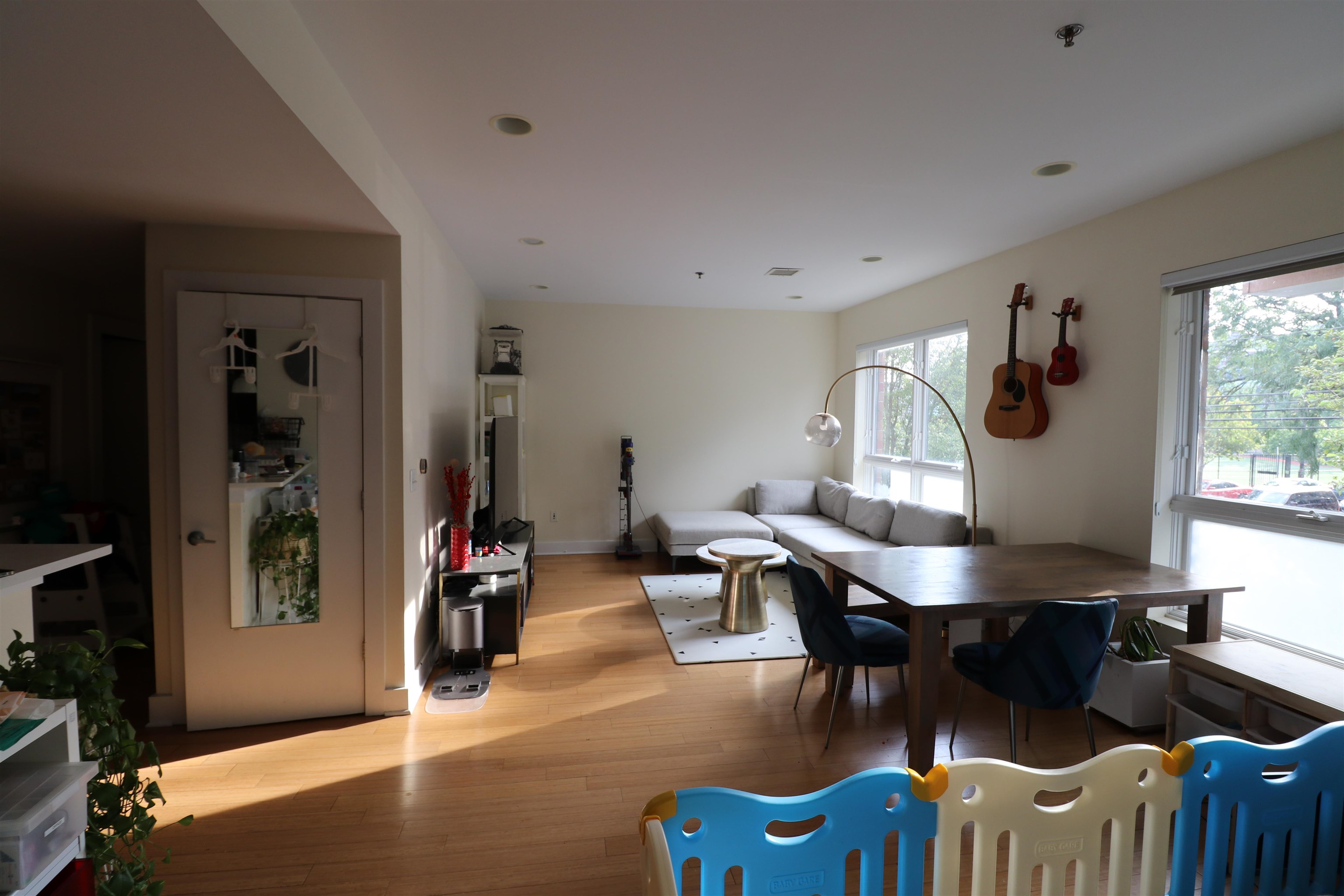 636 5TH ST Unit: 203