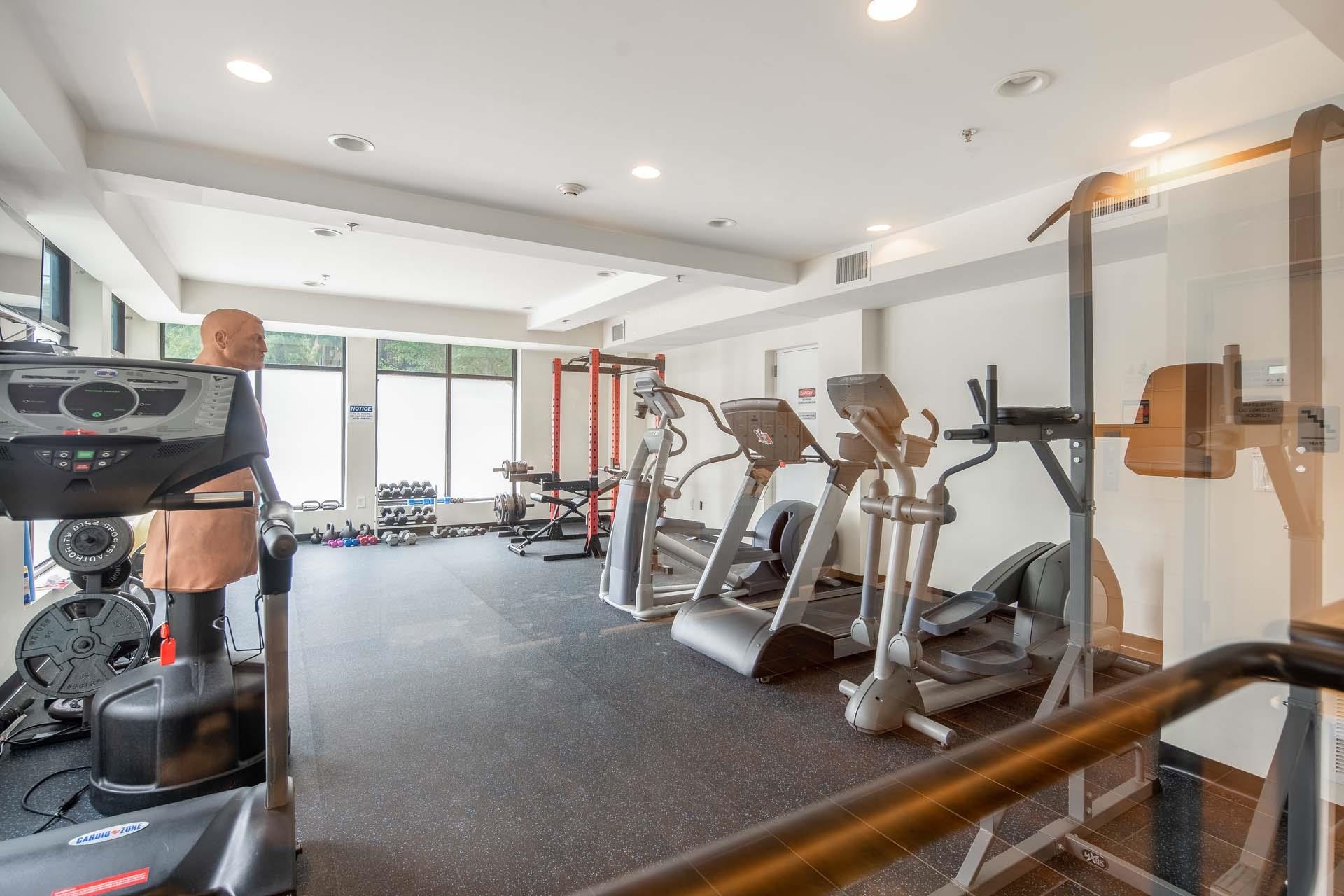 636 5TH ST Unit: 203