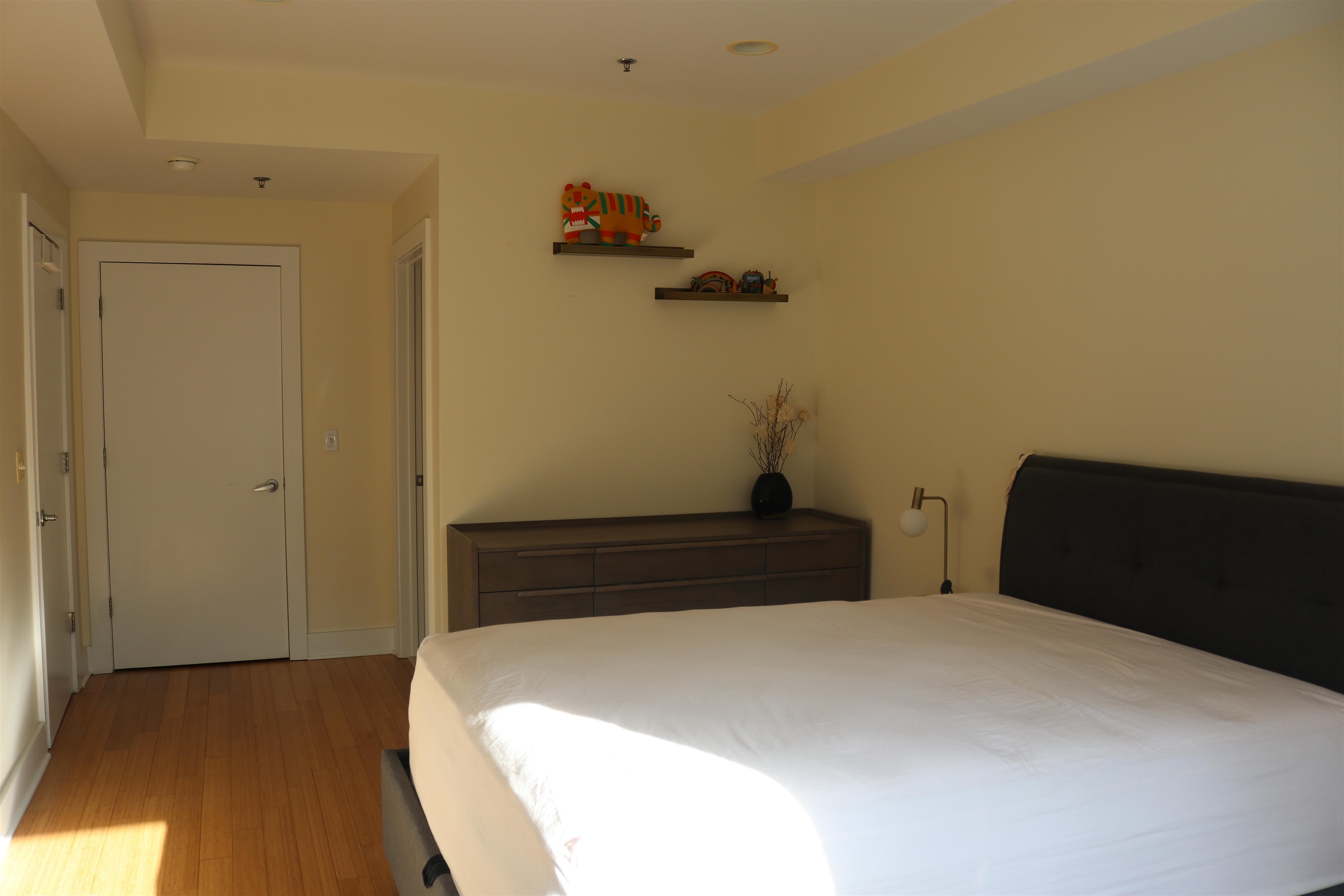 636 5TH ST Unit: 203