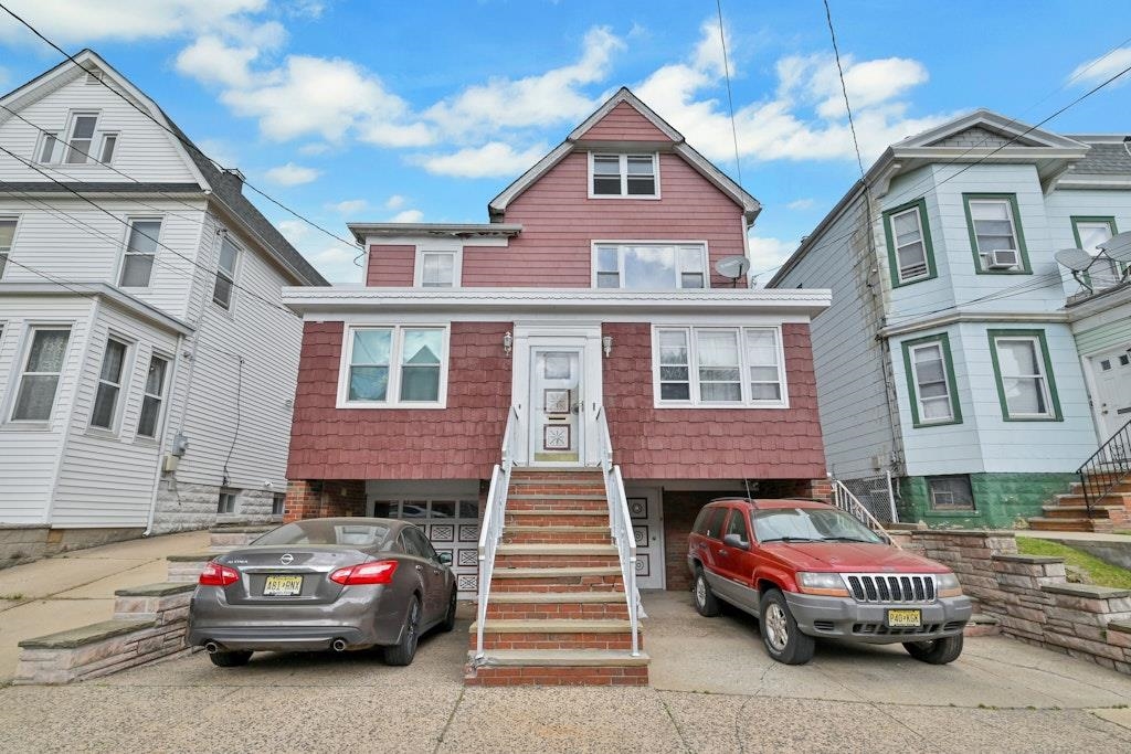 33 EAST 42ND ST Unit: 3