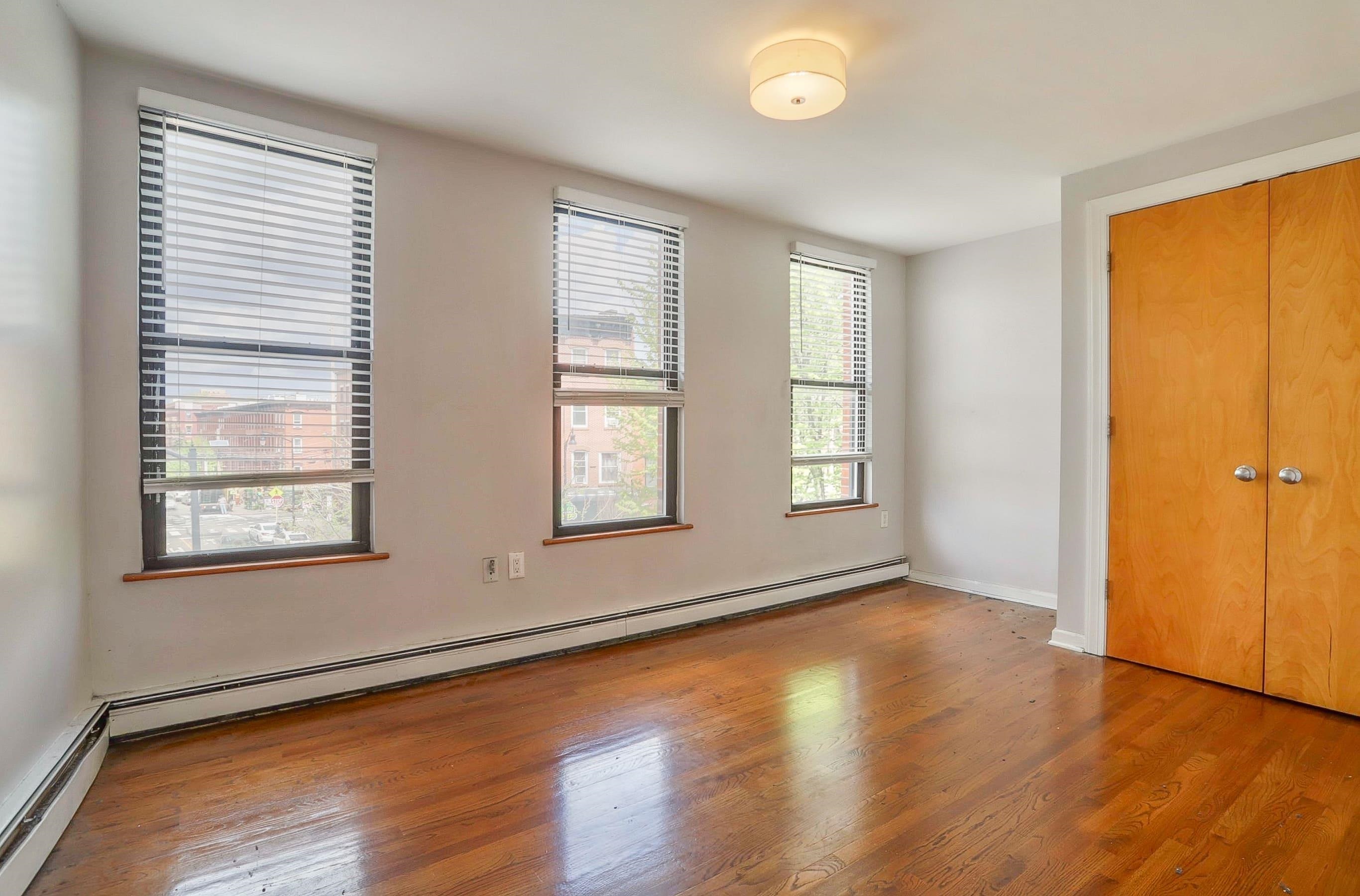 197 NEWARK AVE Unit: 2