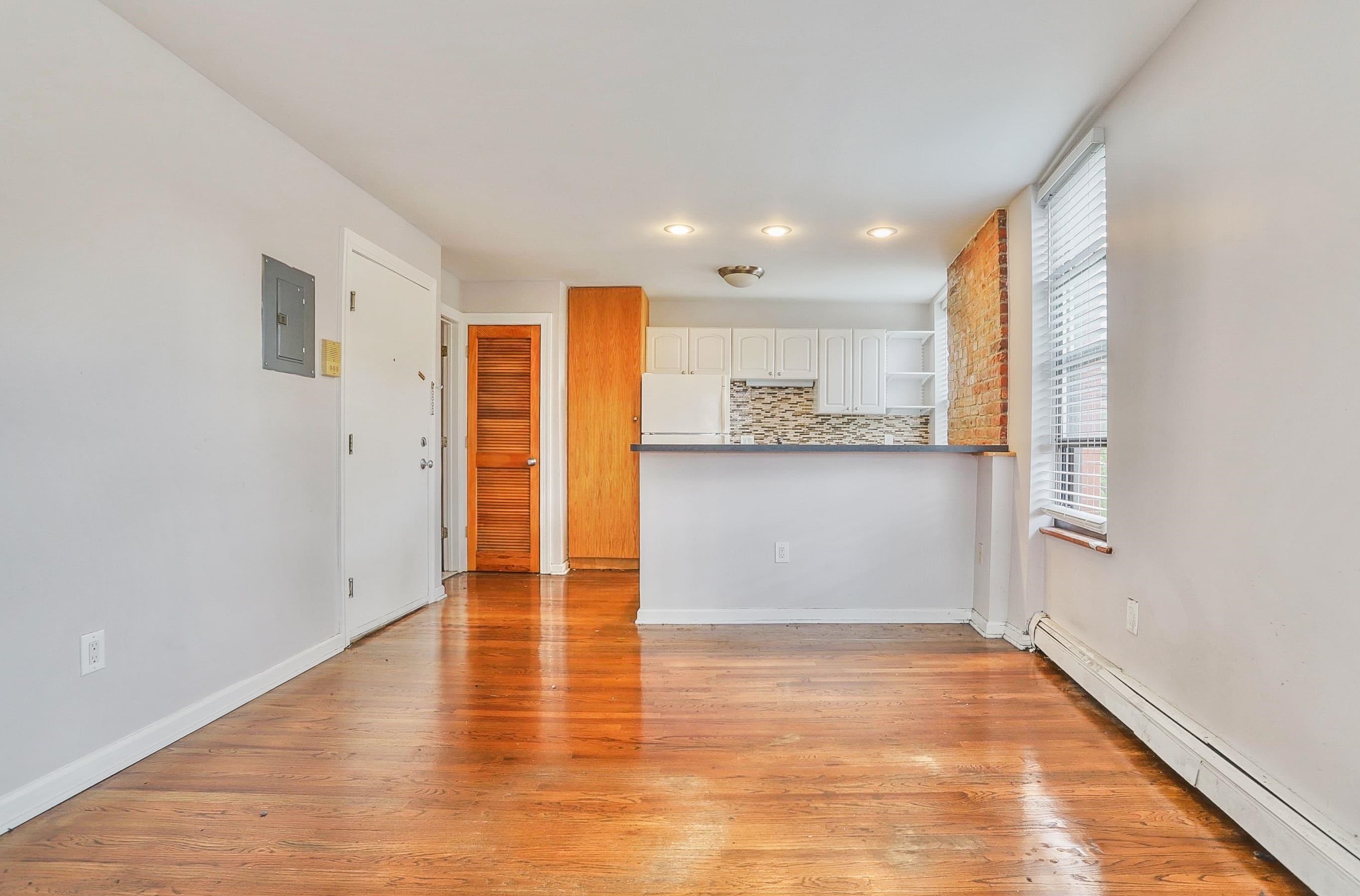 197 NEWARK AVE Unit: 2
