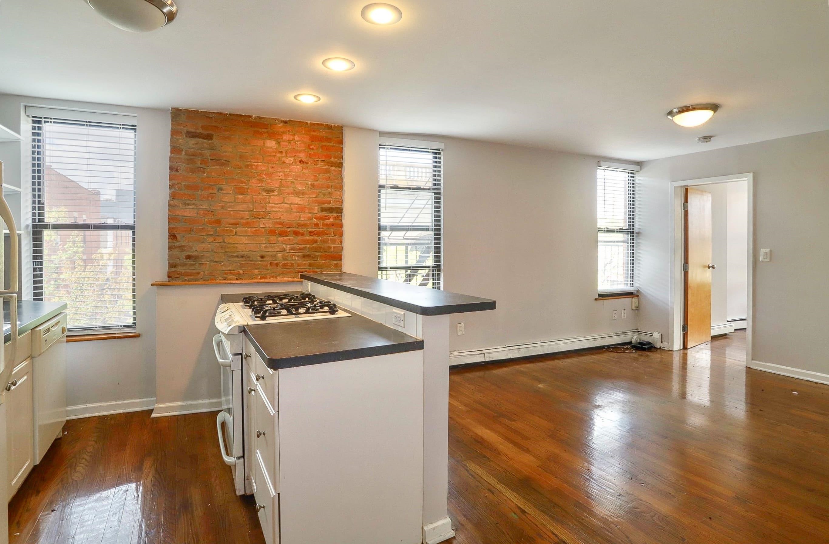 197 NEWARK AVE Unit: 2