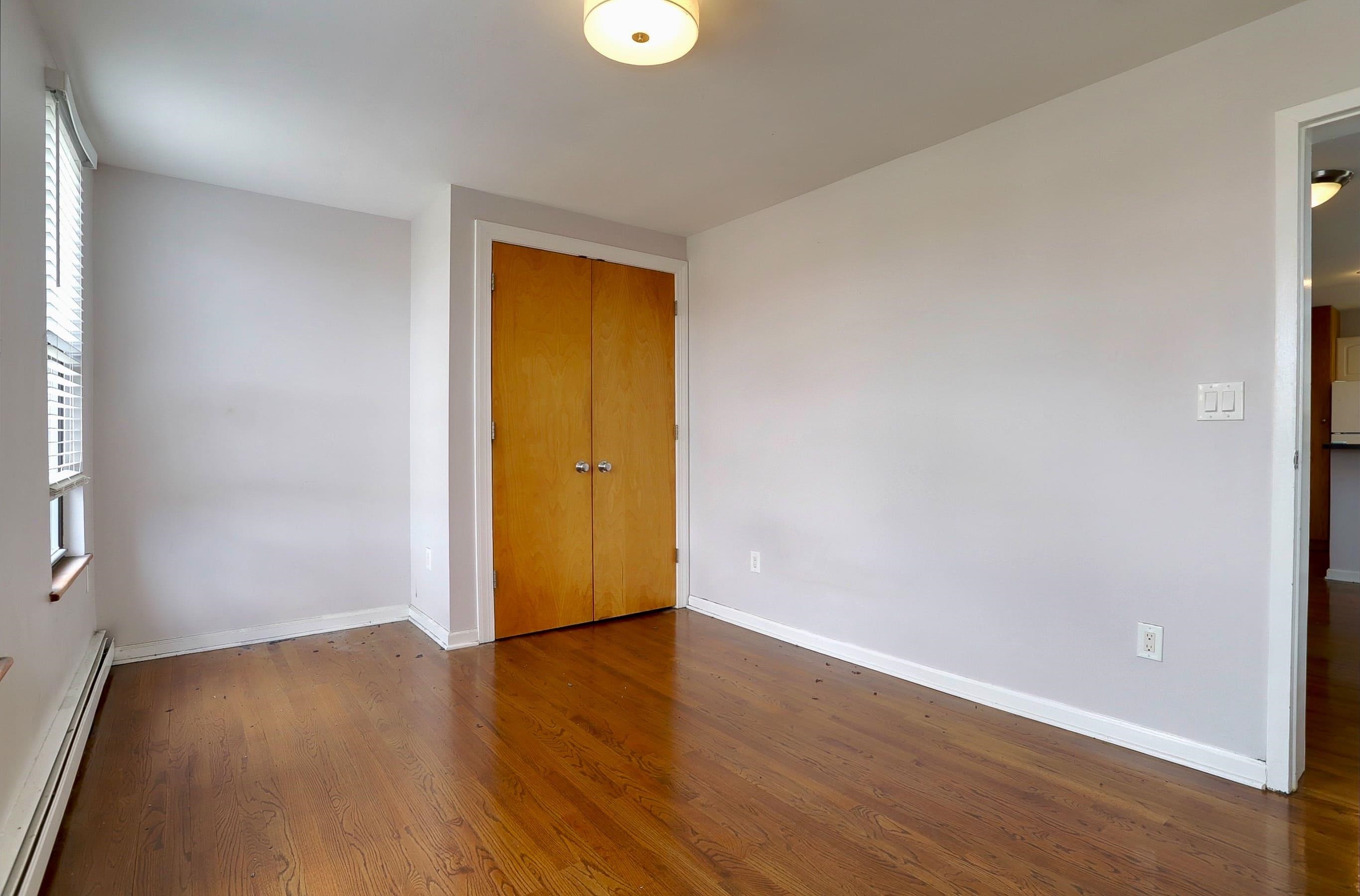 197 NEWARK AVE Unit: 2