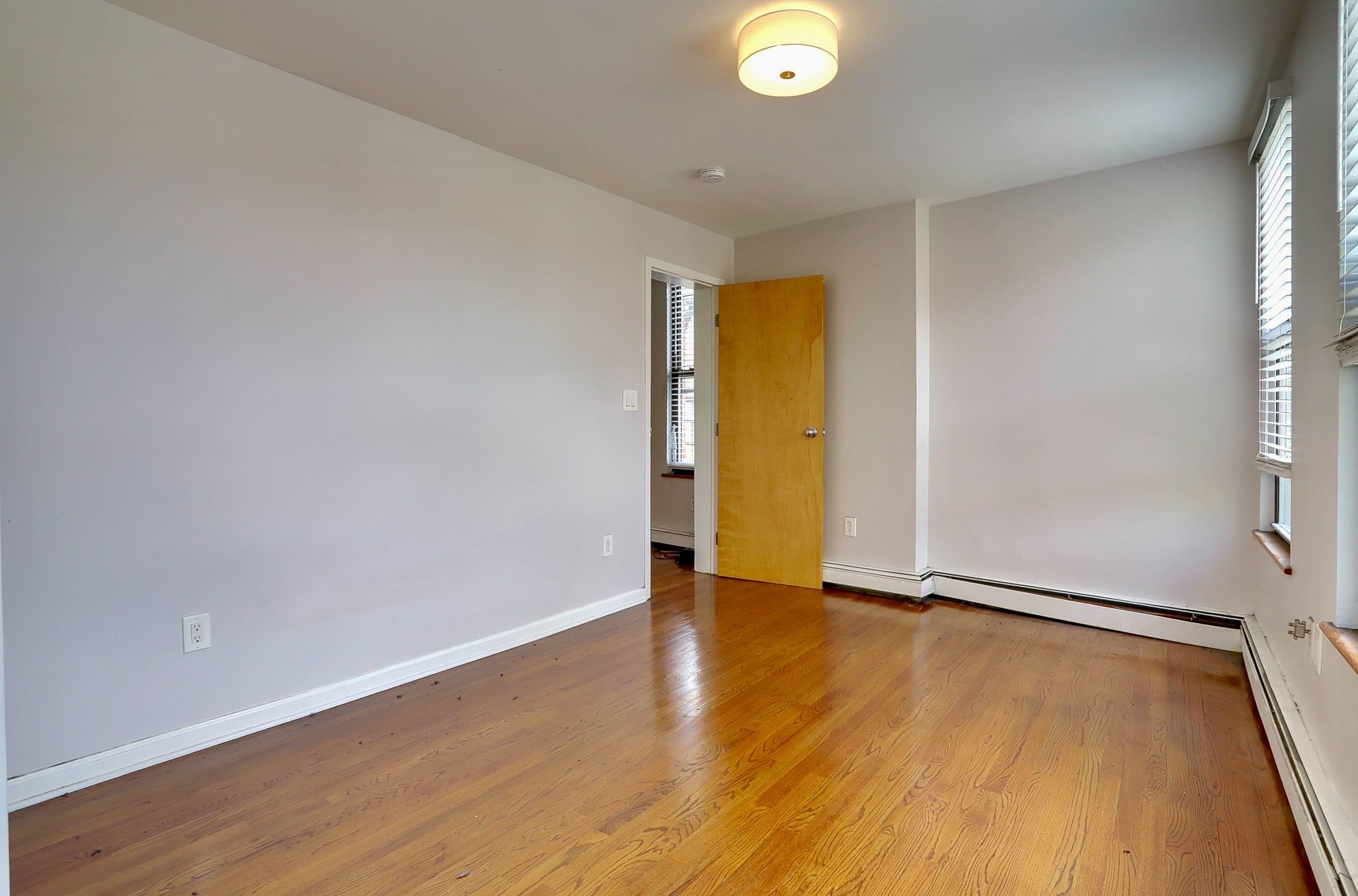 197 NEWARK AVE Unit: 2