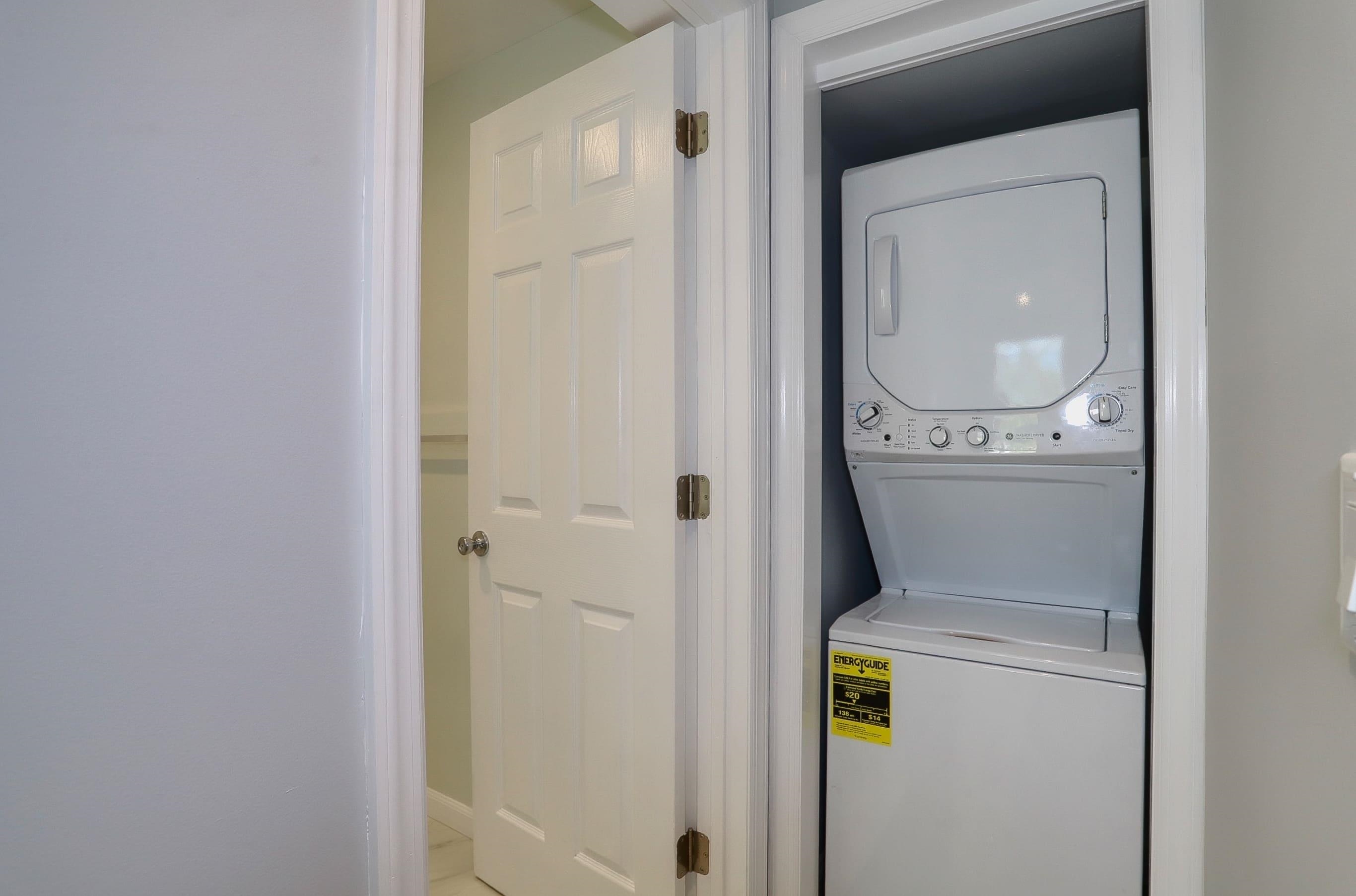 237 WHITON ST Unit: 3