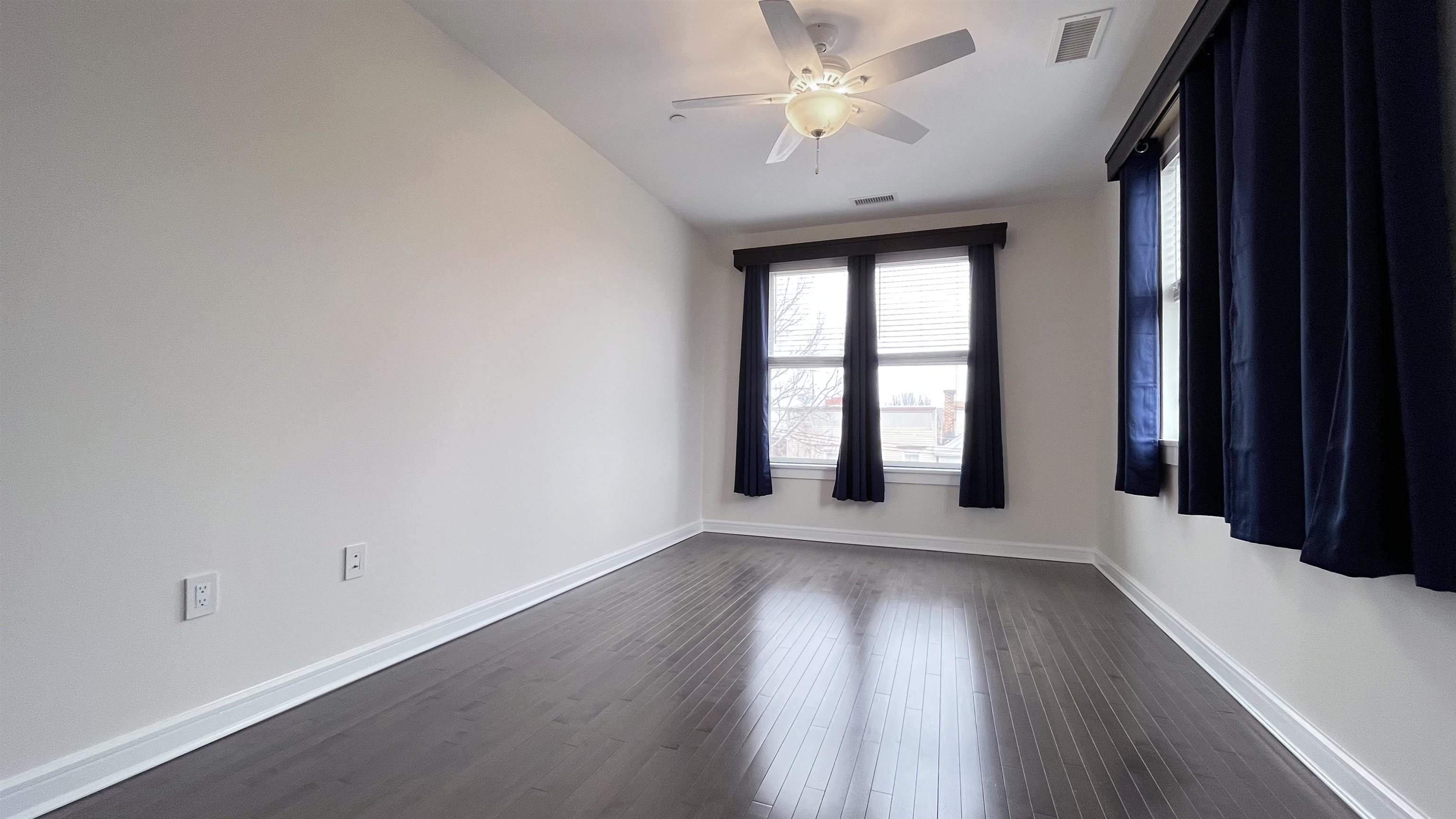 974 SUMMIT AVE Unit: 406