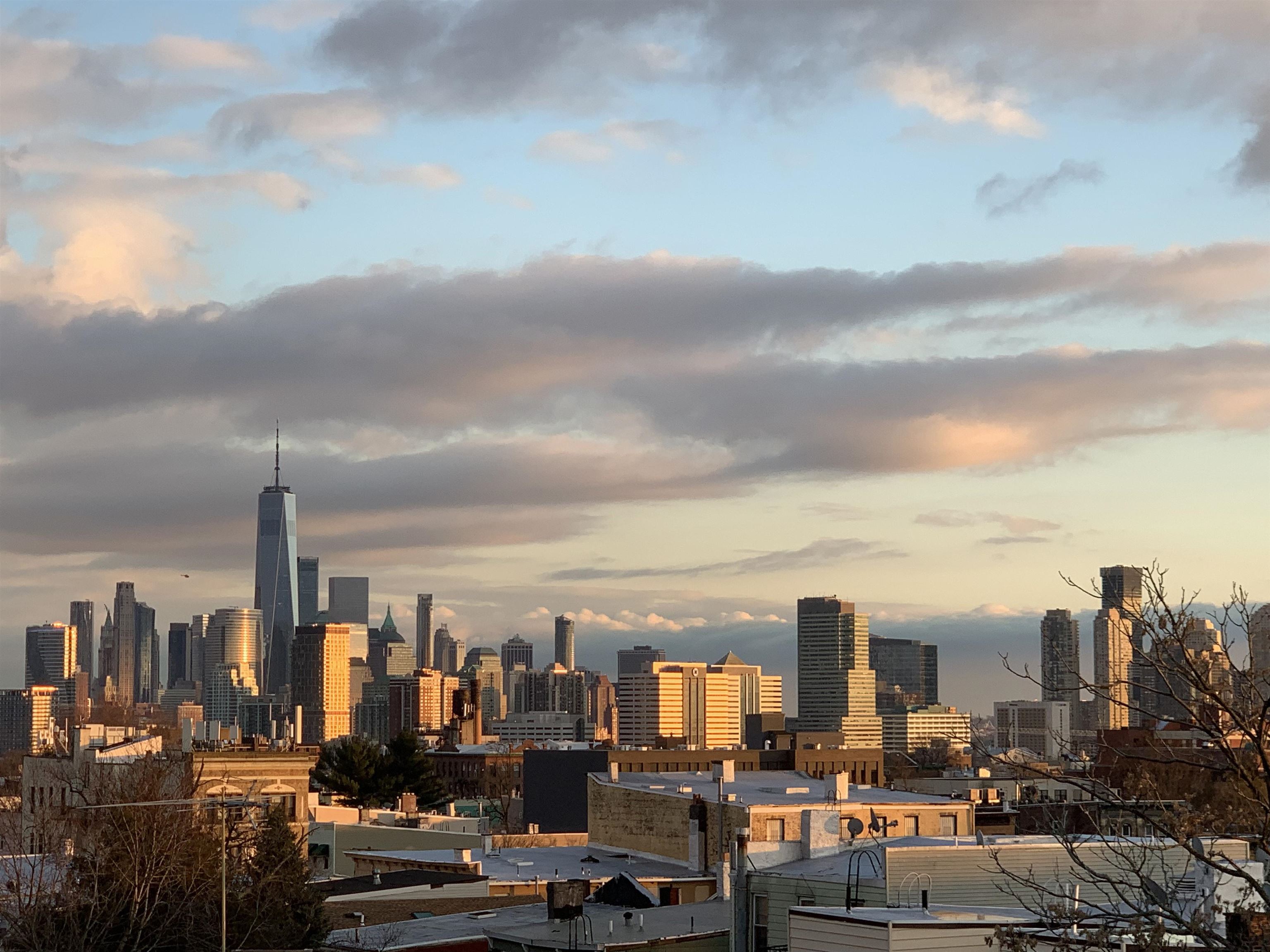 974 SUMMIT AVE Unit: 406