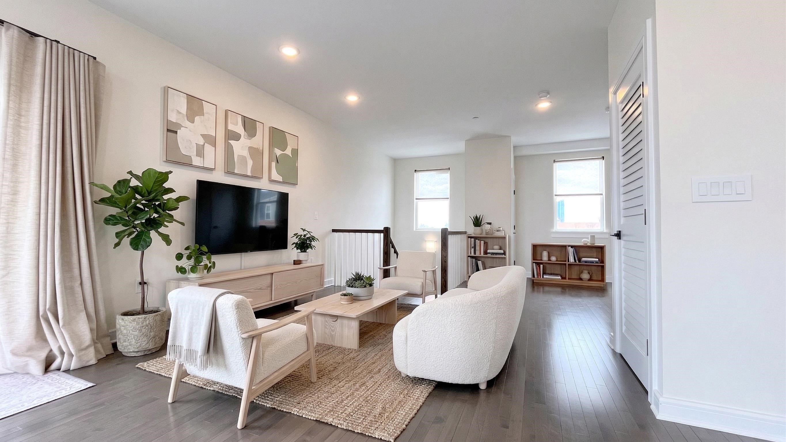 974 SUMMIT AVE Unit: 406