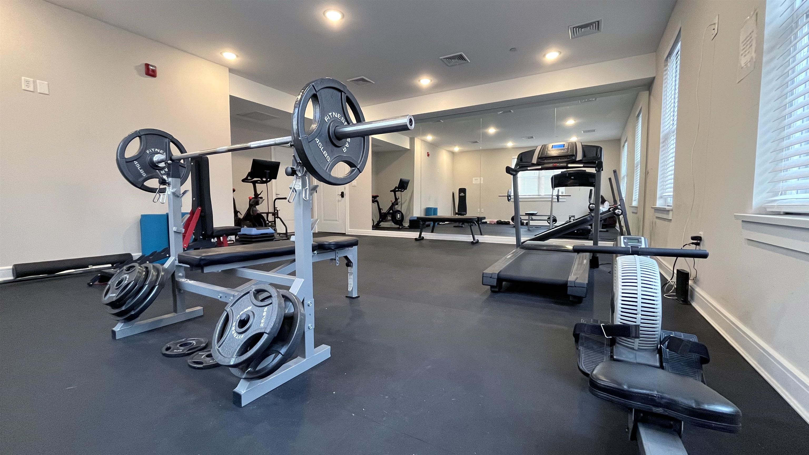 974 SUMMIT AVE Unit: 406