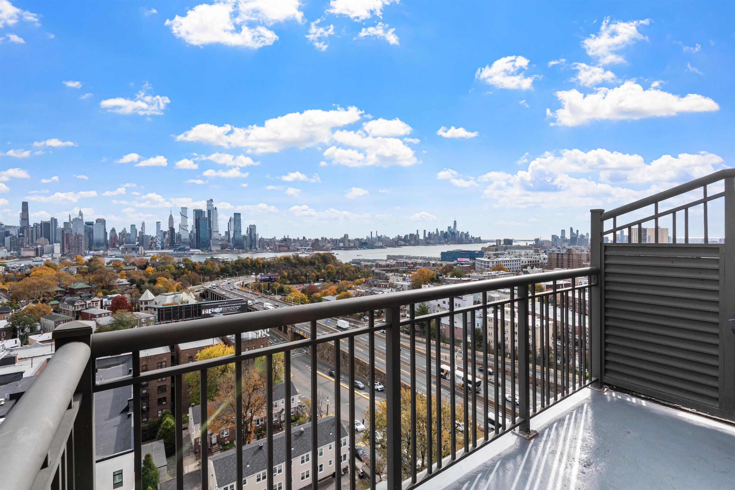 3312 HUDSON AVE Unit: 12F