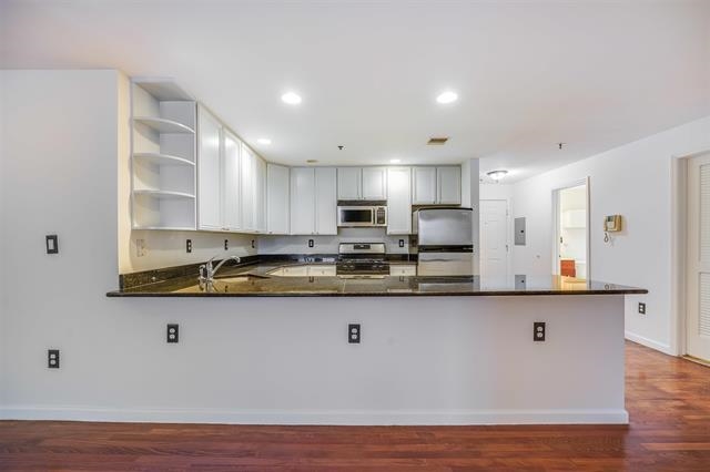 515 GREGORY AVE Unit: 5