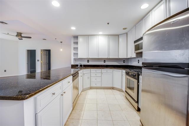 515 GREGORY AVE Unit: 5