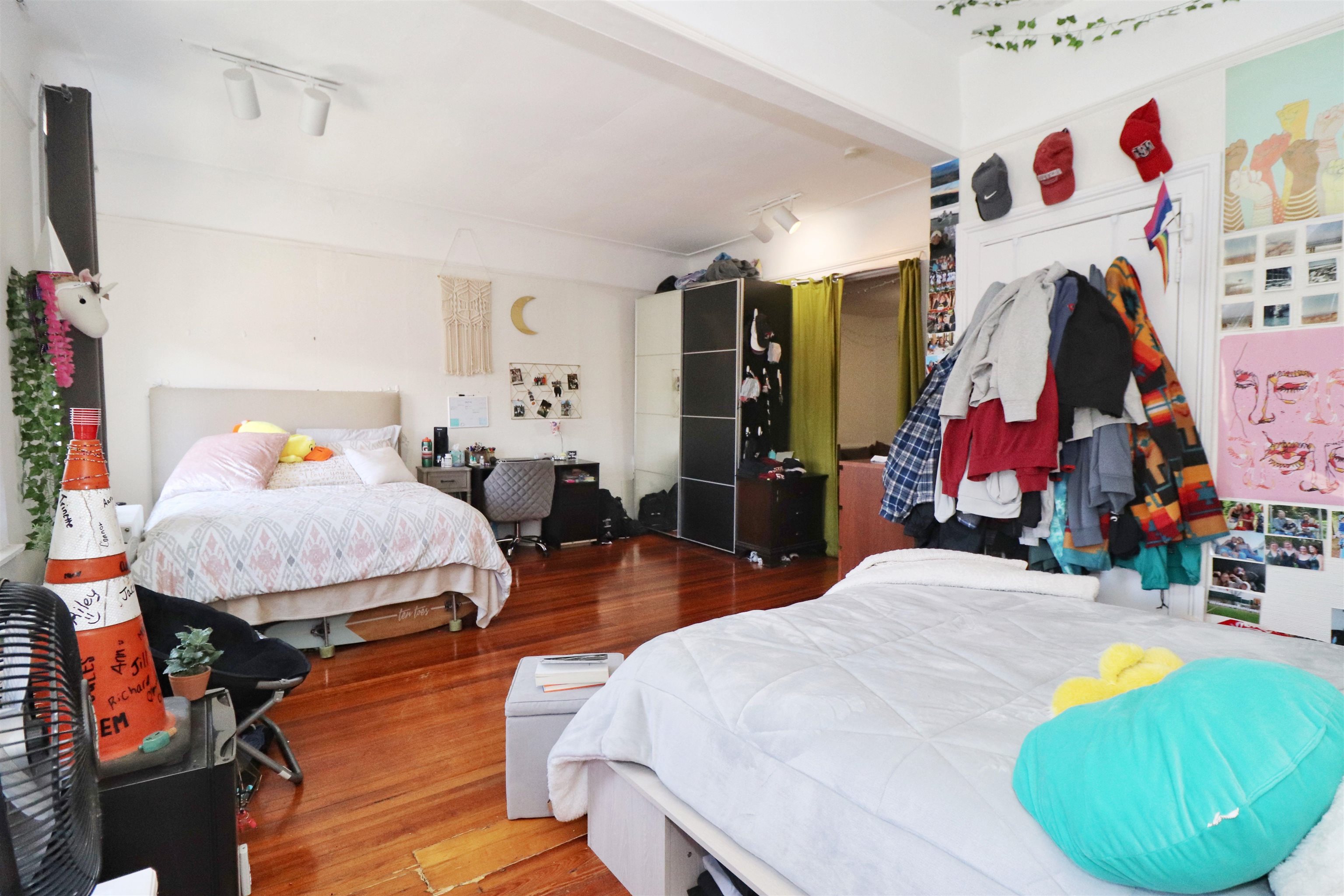 704 WASHINGTON ST Unit: 4