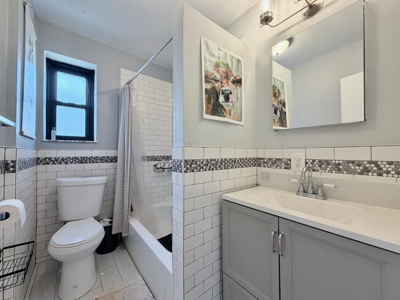 165 VROOM ST Unit: 4C