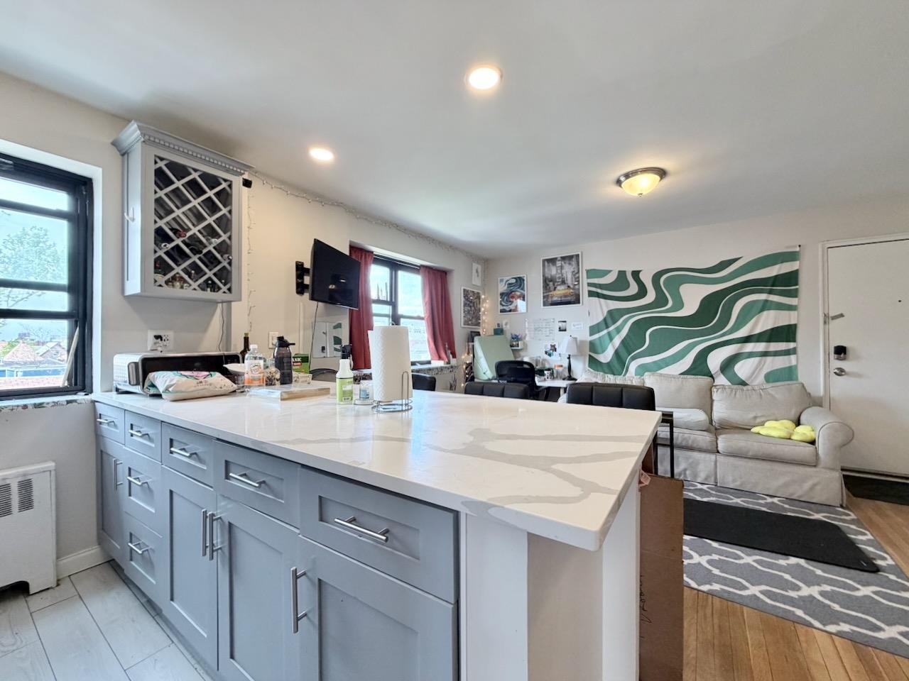 165 VROOM ST Unit: 4C