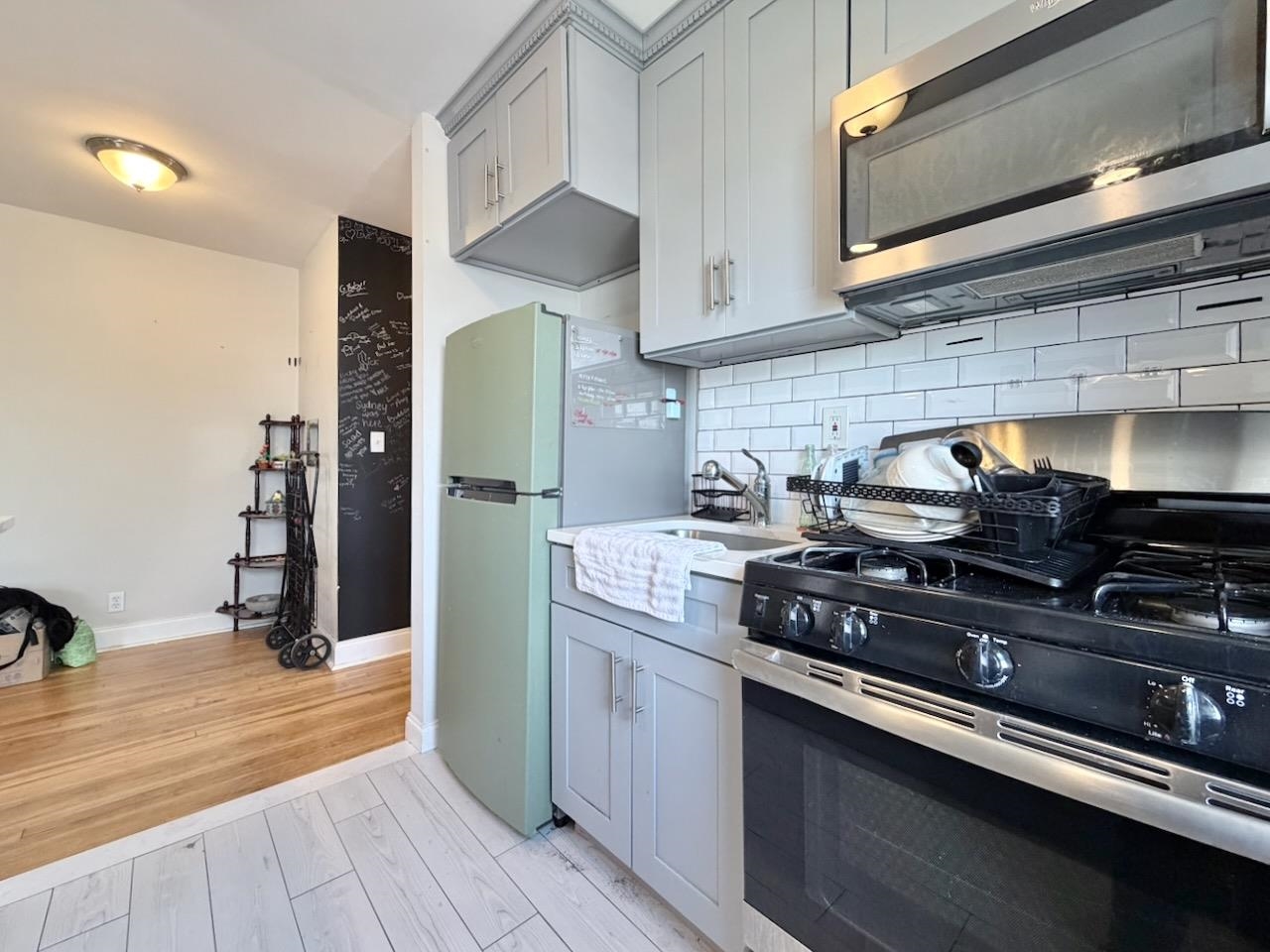 165 VROOM ST Unit: 4C