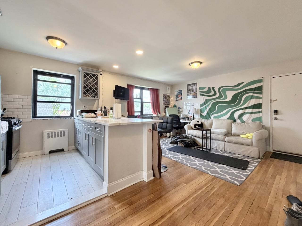 165 VROOM ST Unit: 4C
