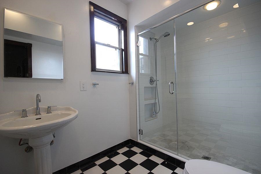 126 WASHINGTON ST Unit: 1