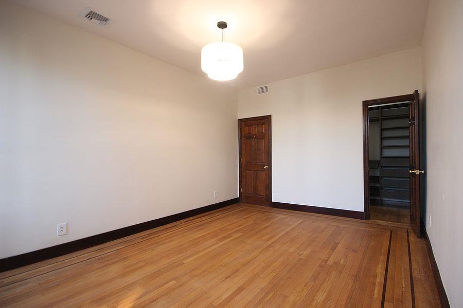 126 WASHINGTON ST Unit: 1