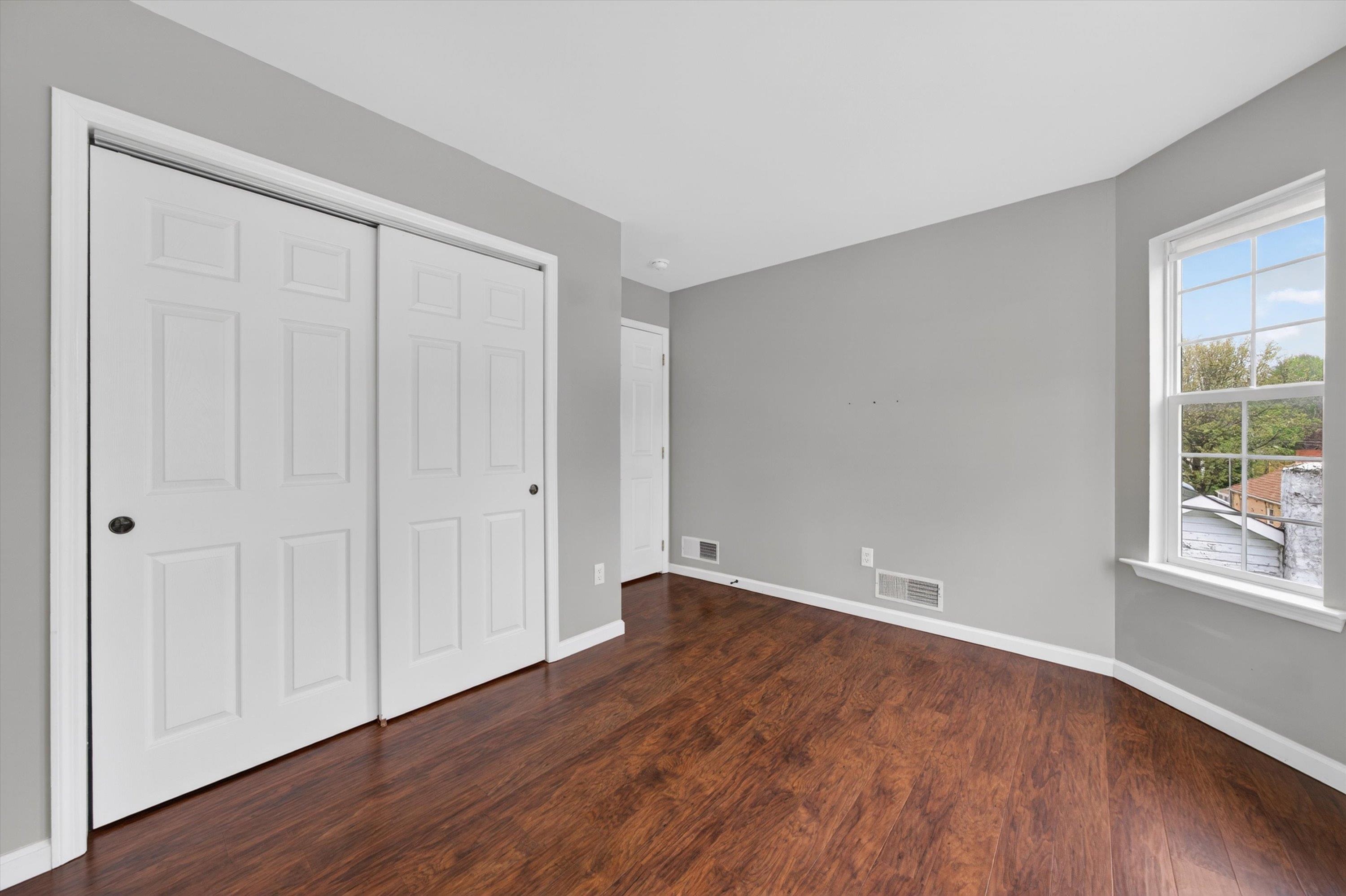 61 PINE ST