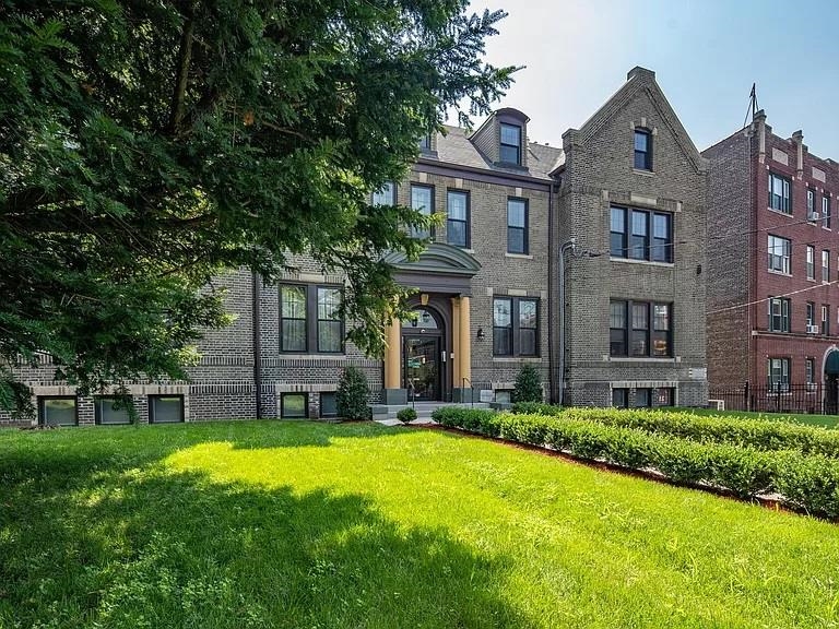 78 SUMMIT AVE