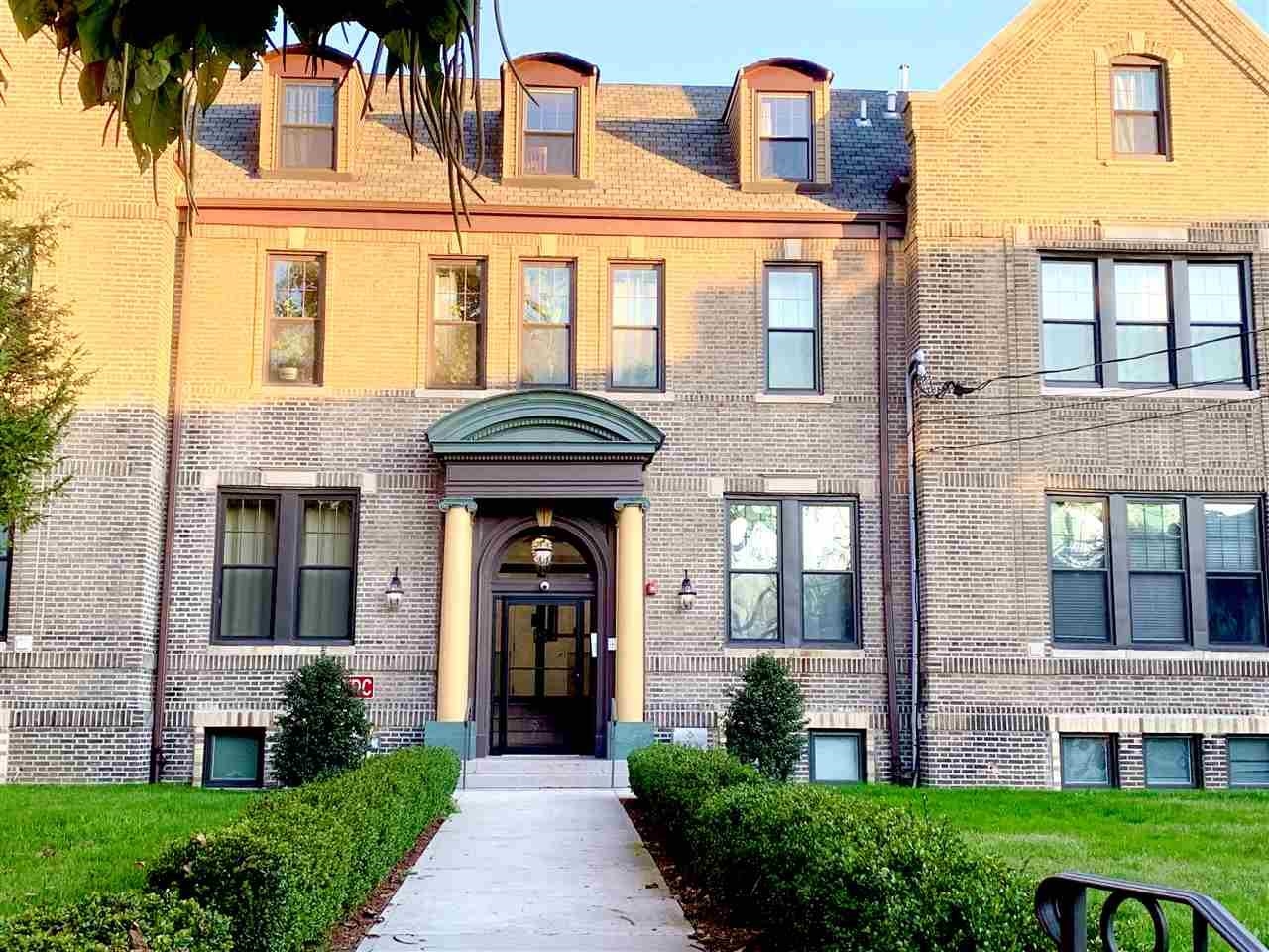 78 SUMMIT AVE