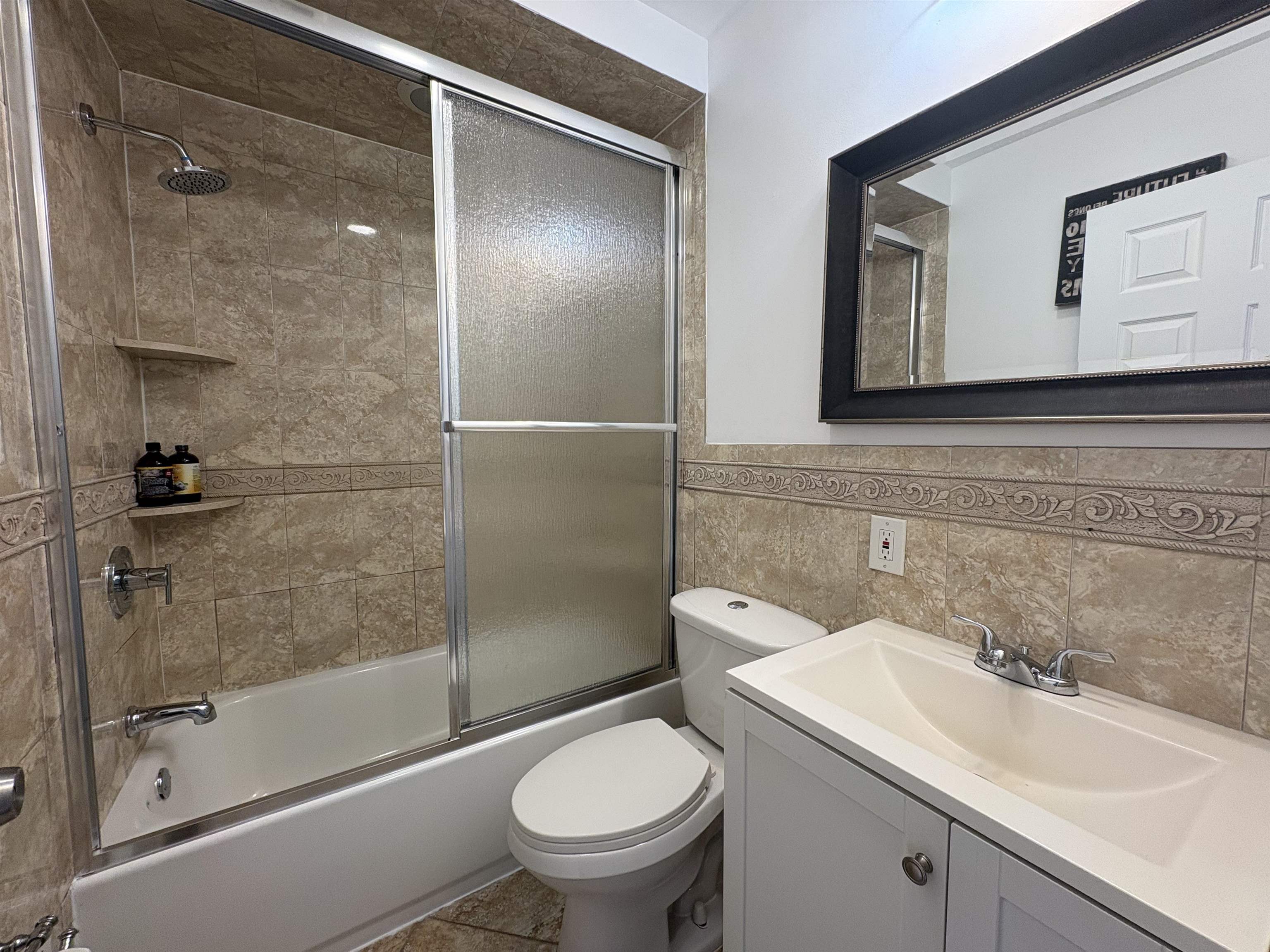 232 BOWERS ST Unit: 1