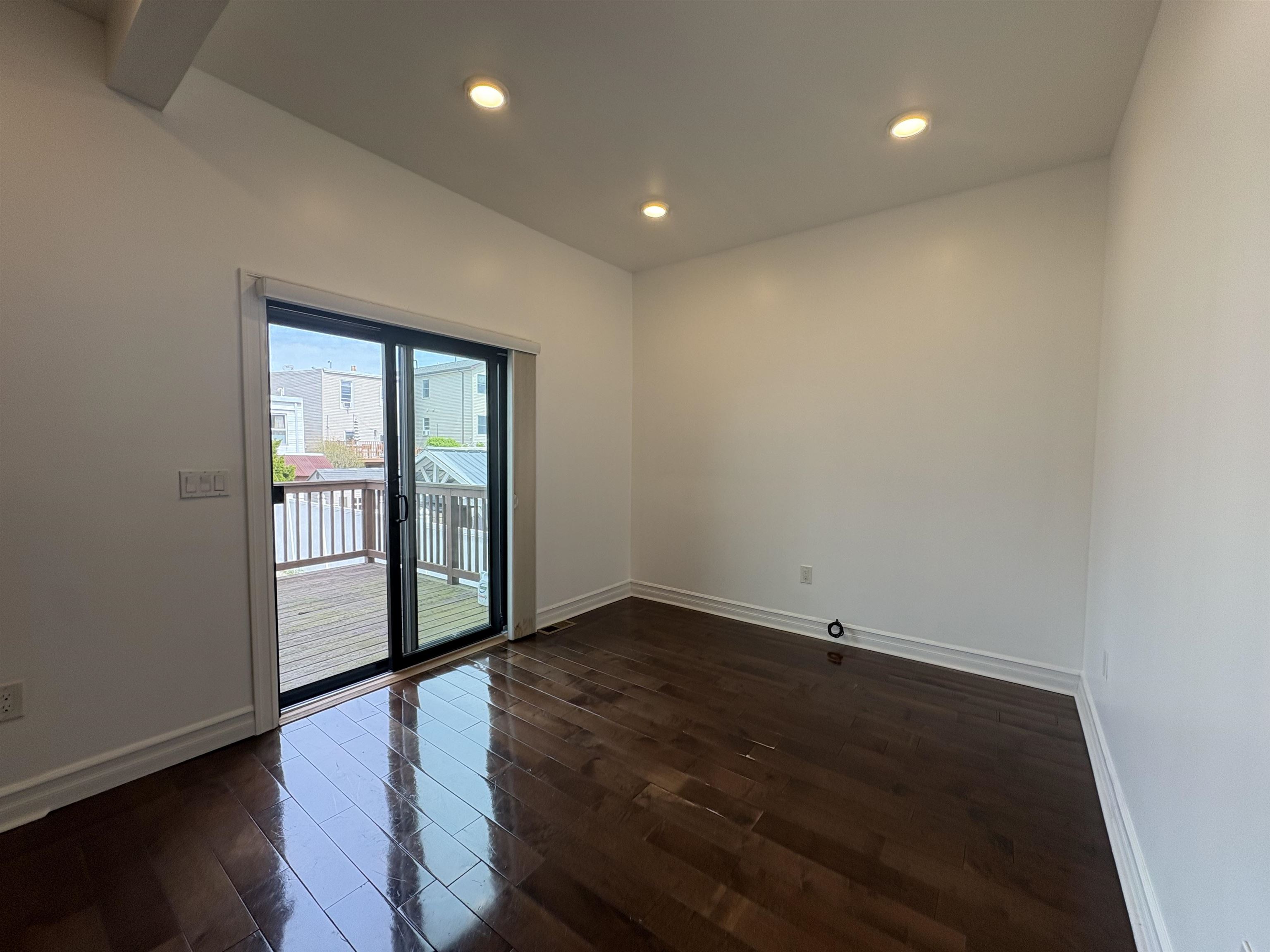 232 BOWERS ST Unit: 1