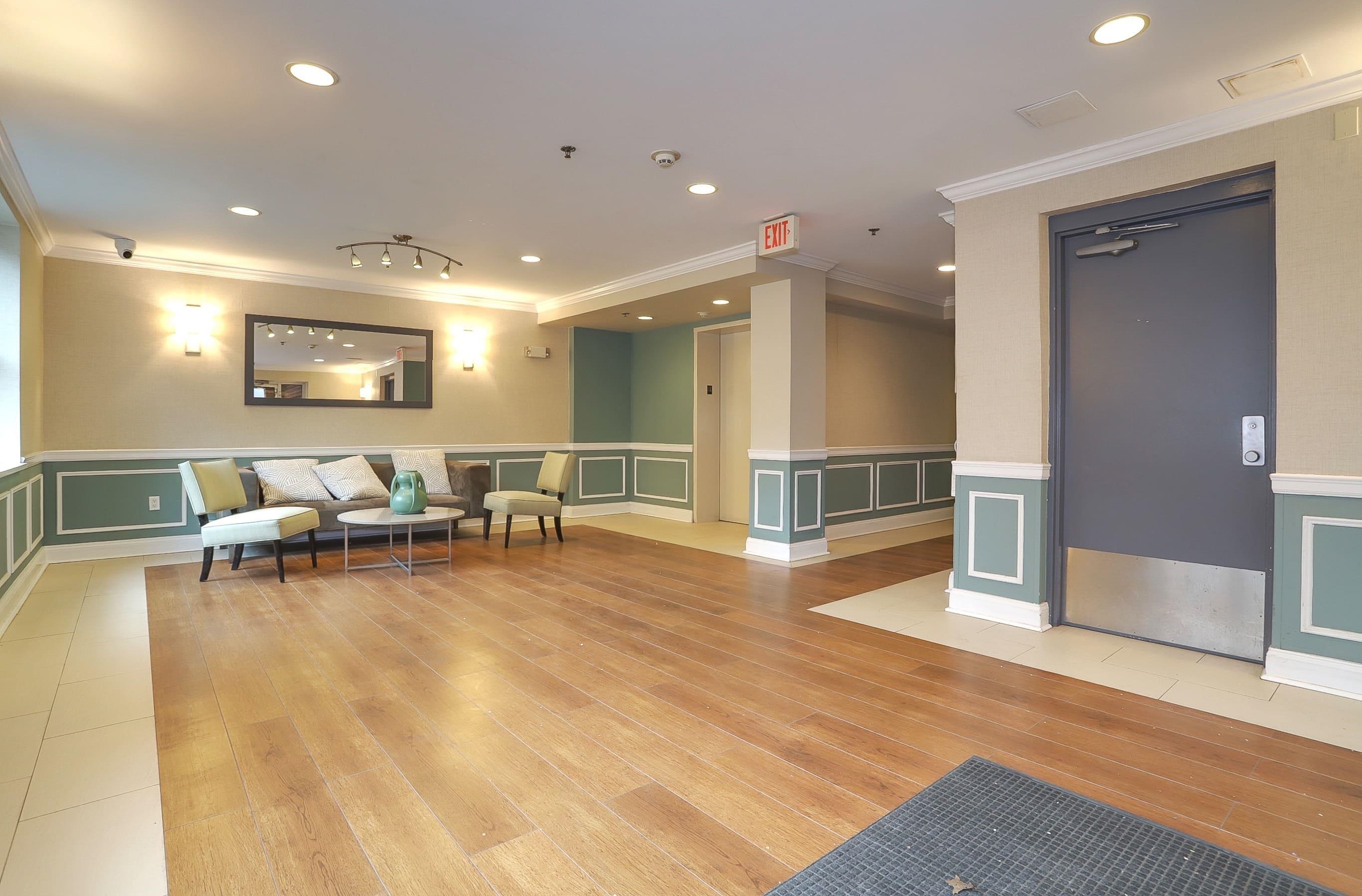 901 MADISON ST Unit: 2B