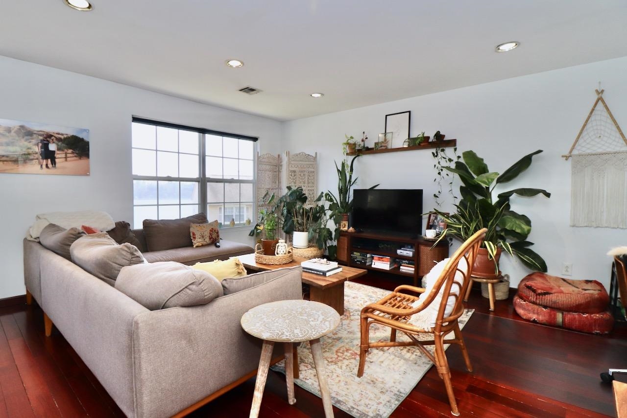 64 BERGEN RIDGE RD Unit: 2