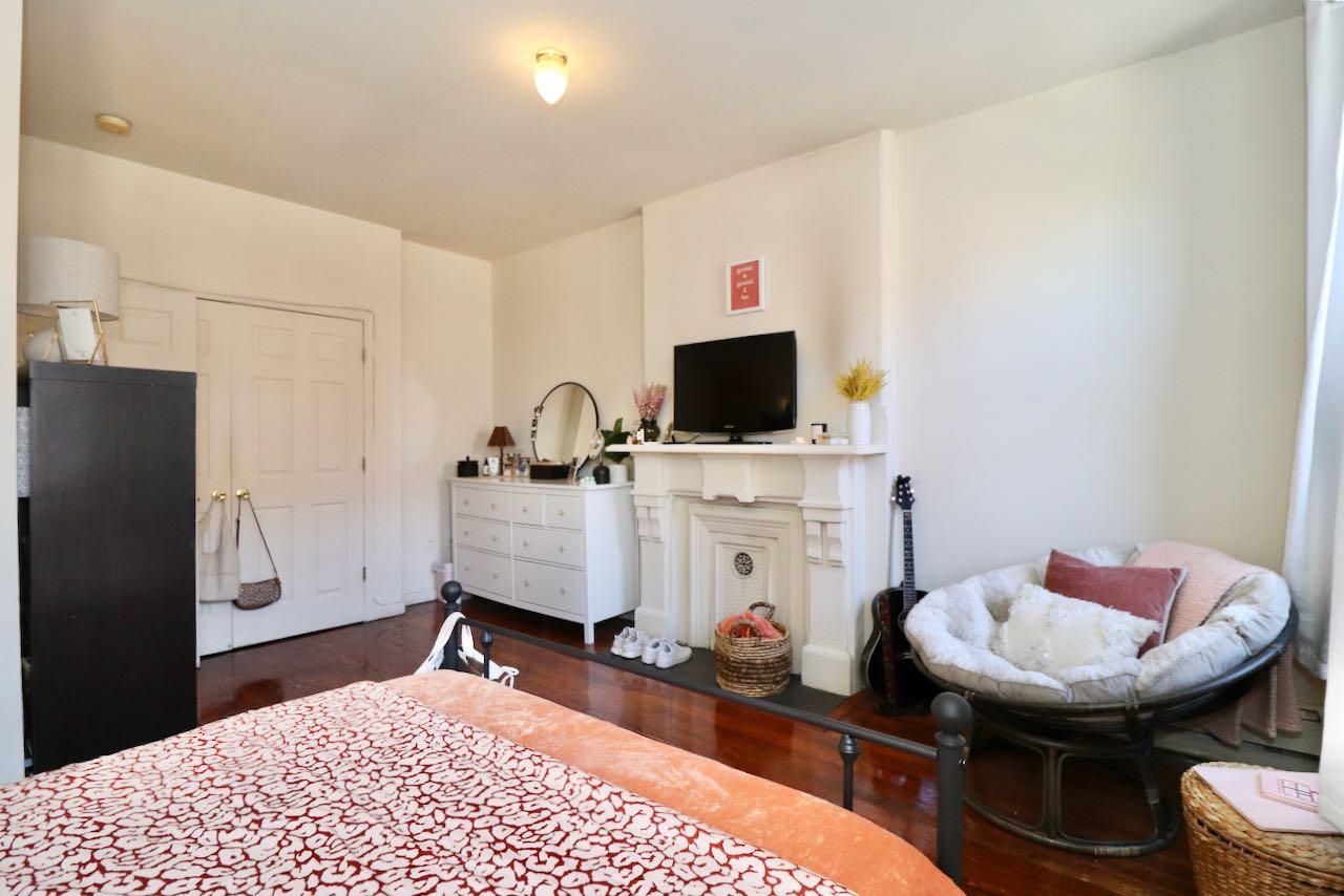 1035 WASHINGTON ST Unit: 3
