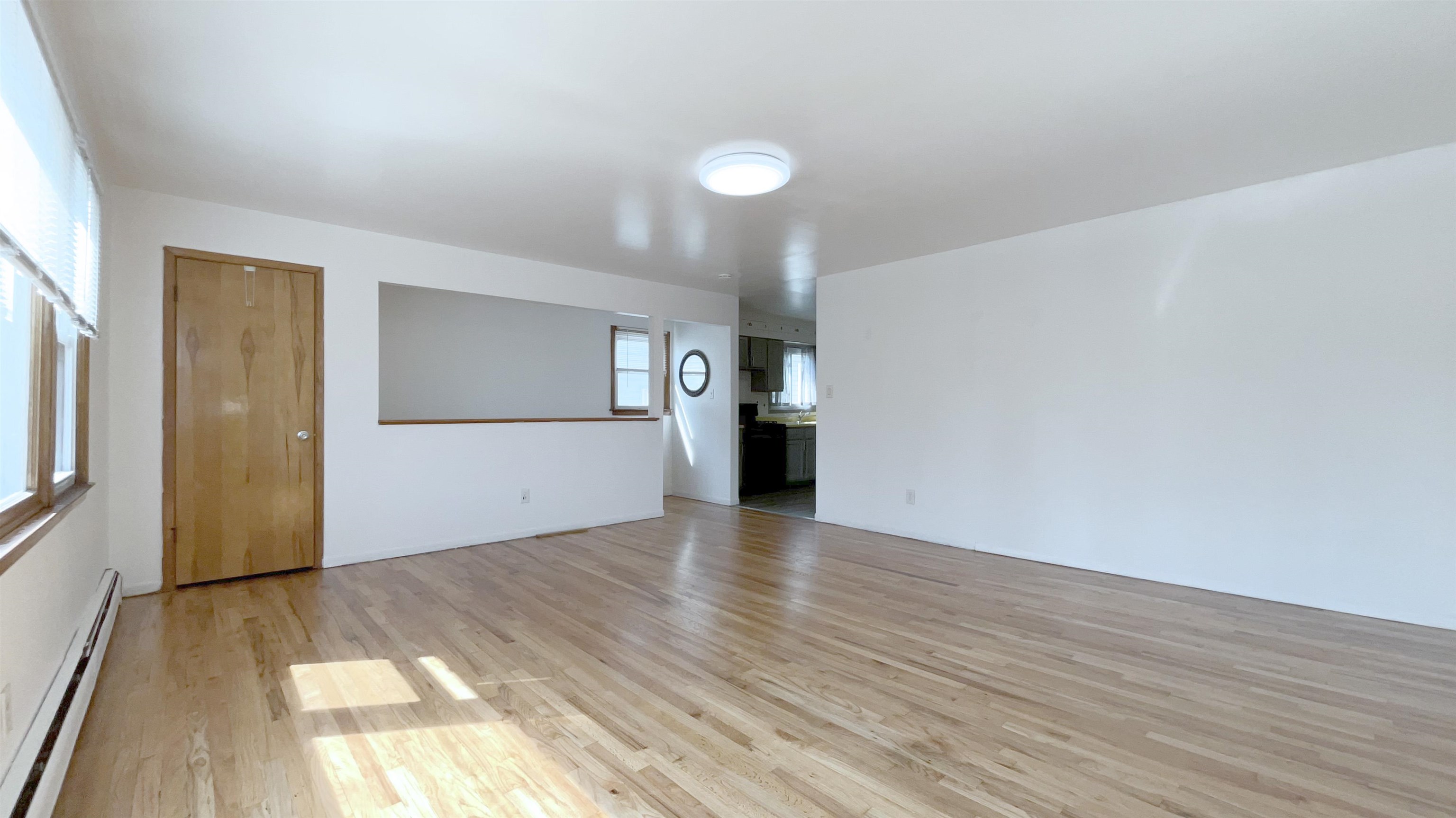 421 MANILA AVE Unit: 3