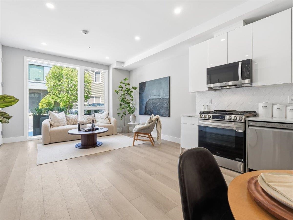 134 NEW YORK AVE Unit: 1