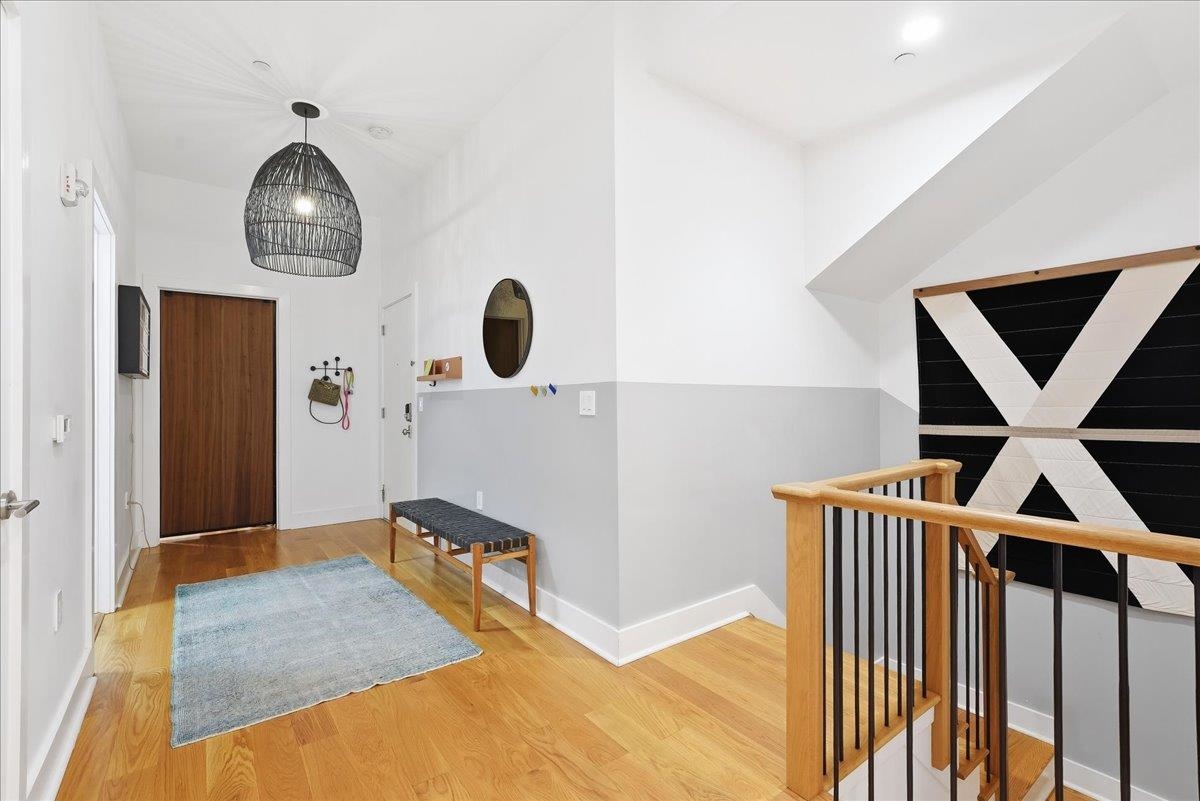 1023 WASHINGTON ST Unit: 1