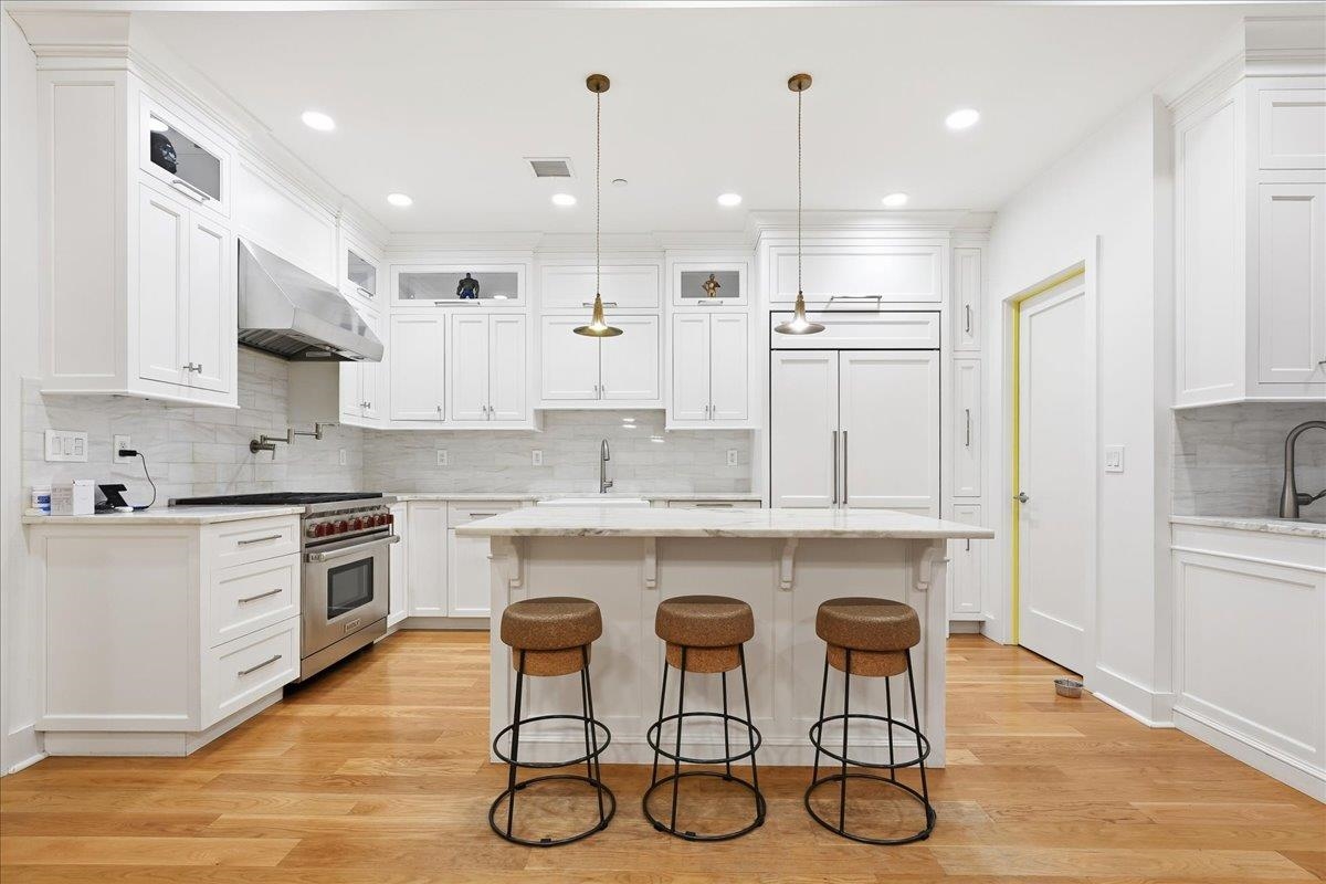 1023 WASHINGTON ST Unit: 1