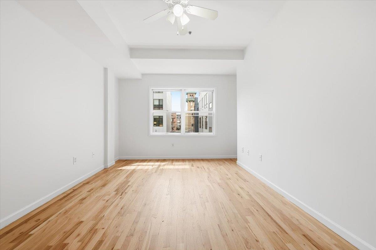205-207 MADISON ST Unit: 3C