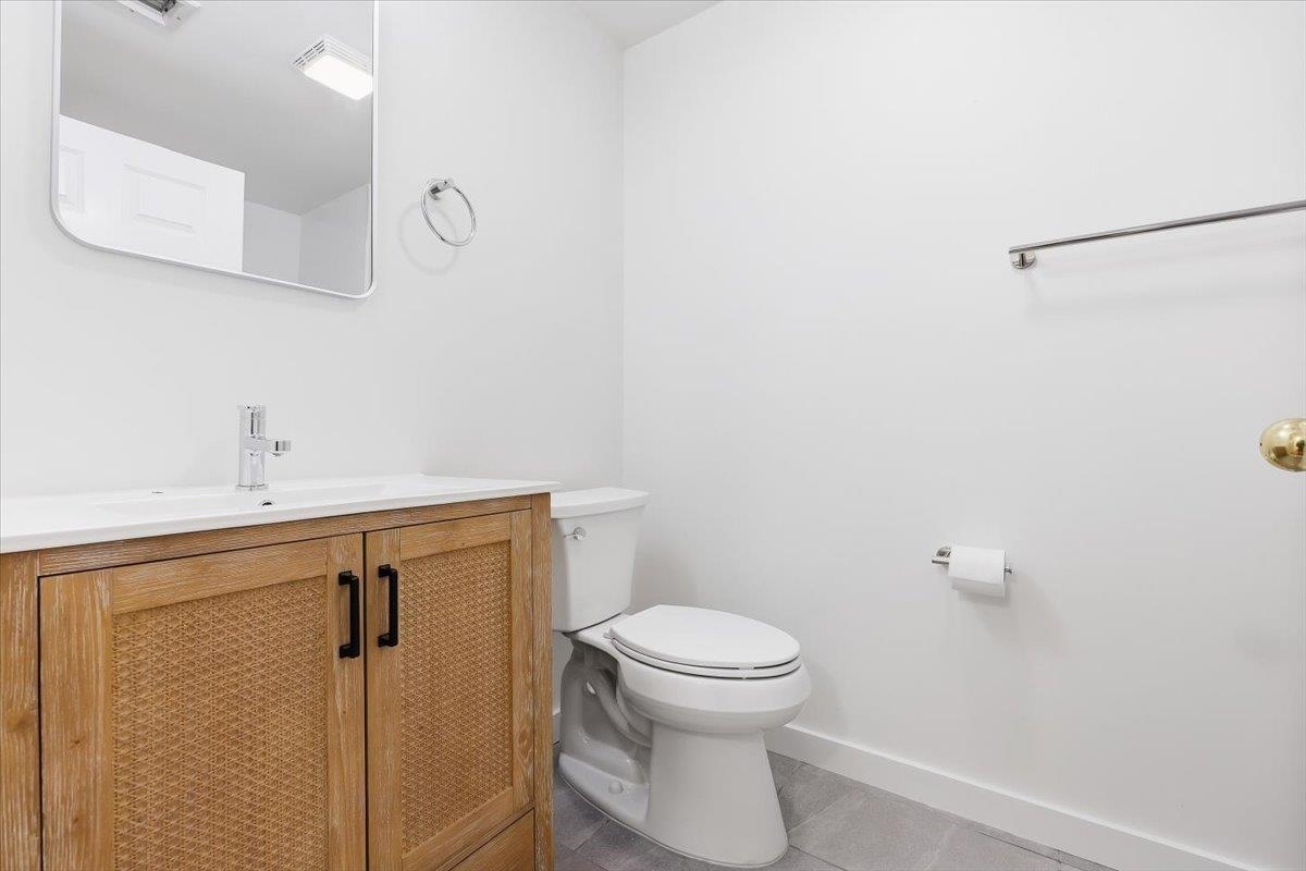 205-207 MADISON ST Unit: 3C