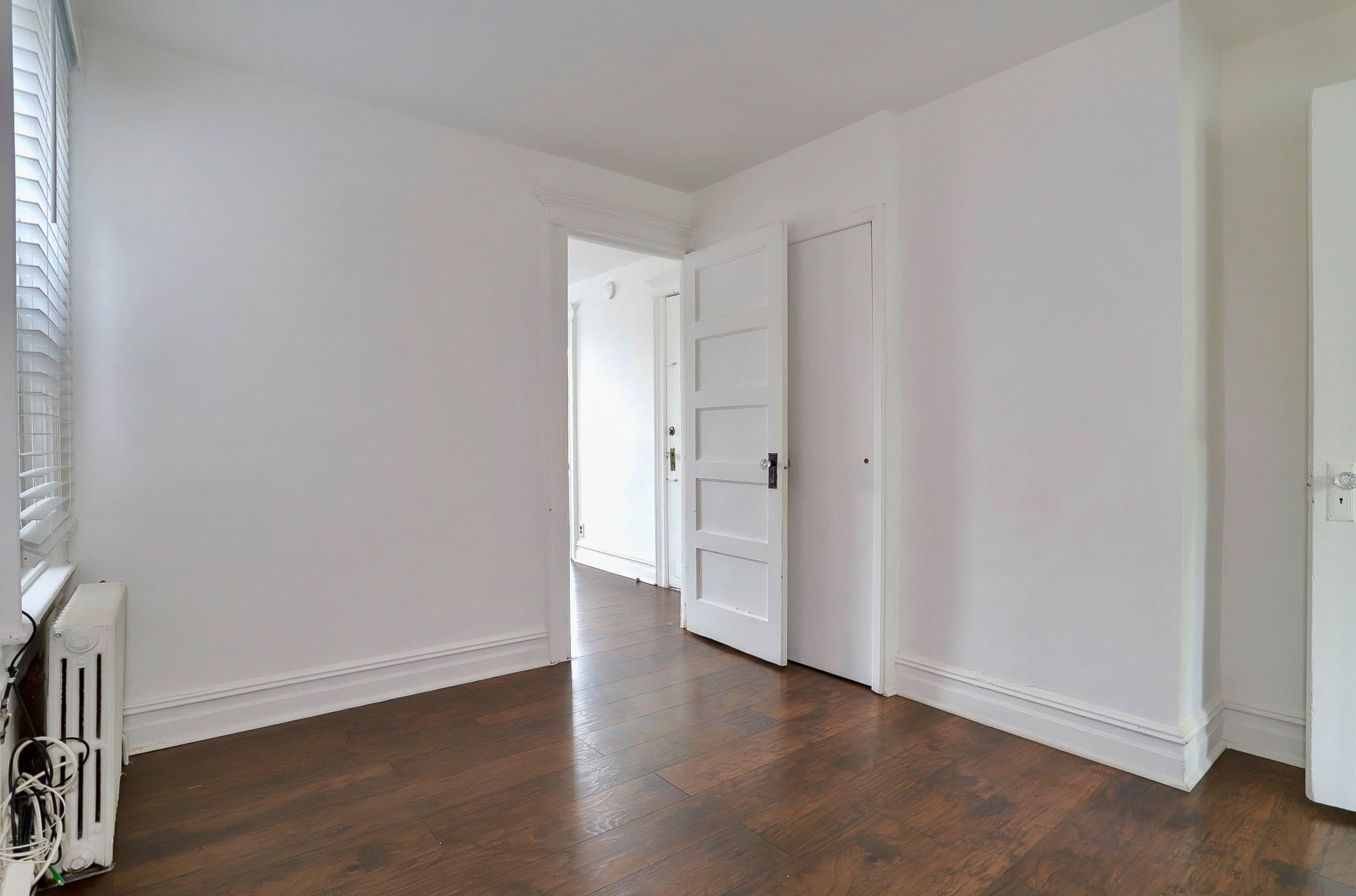 117 57TH ST Unit: 2