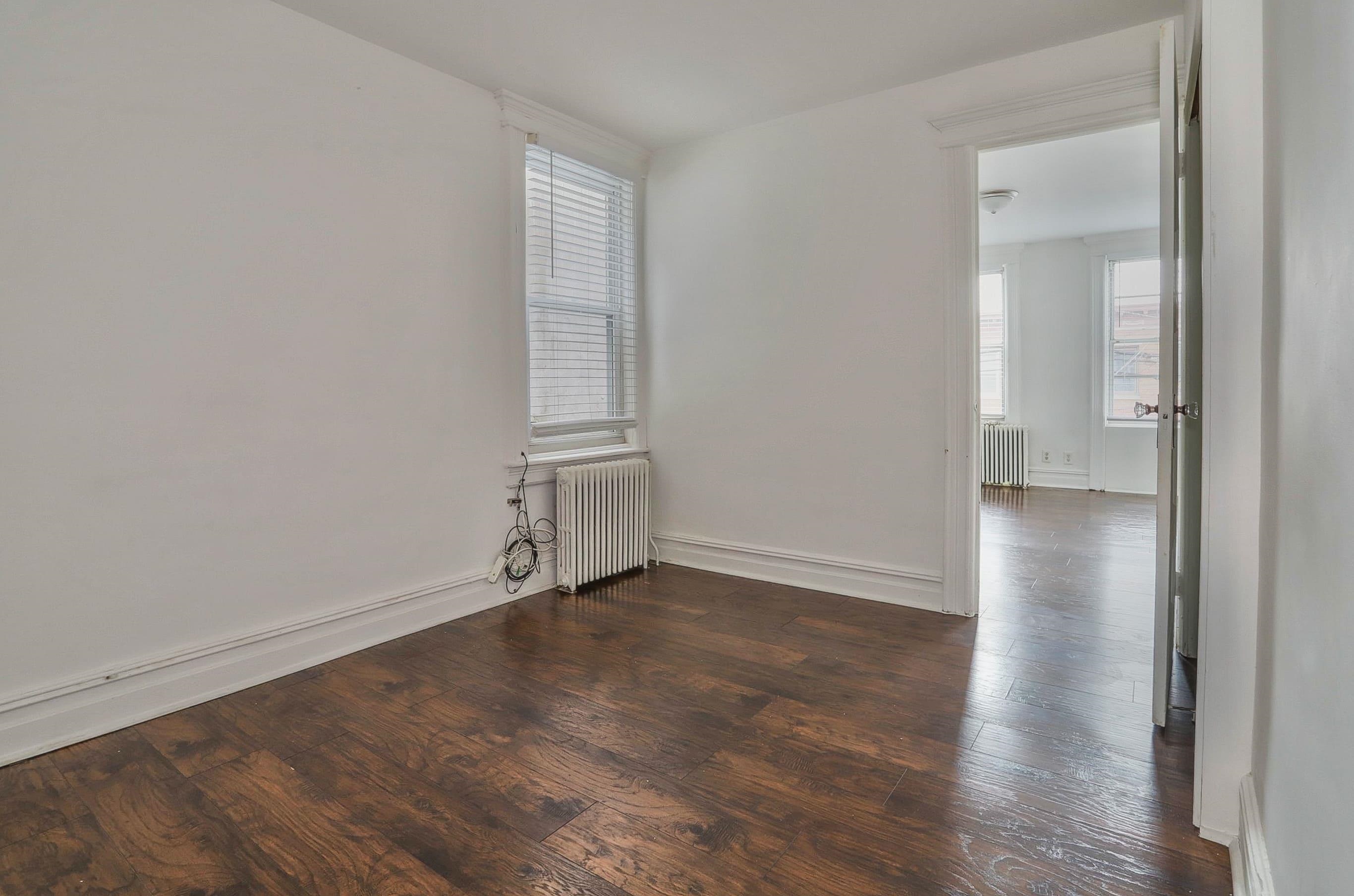 117 57TH ST Unit: 2