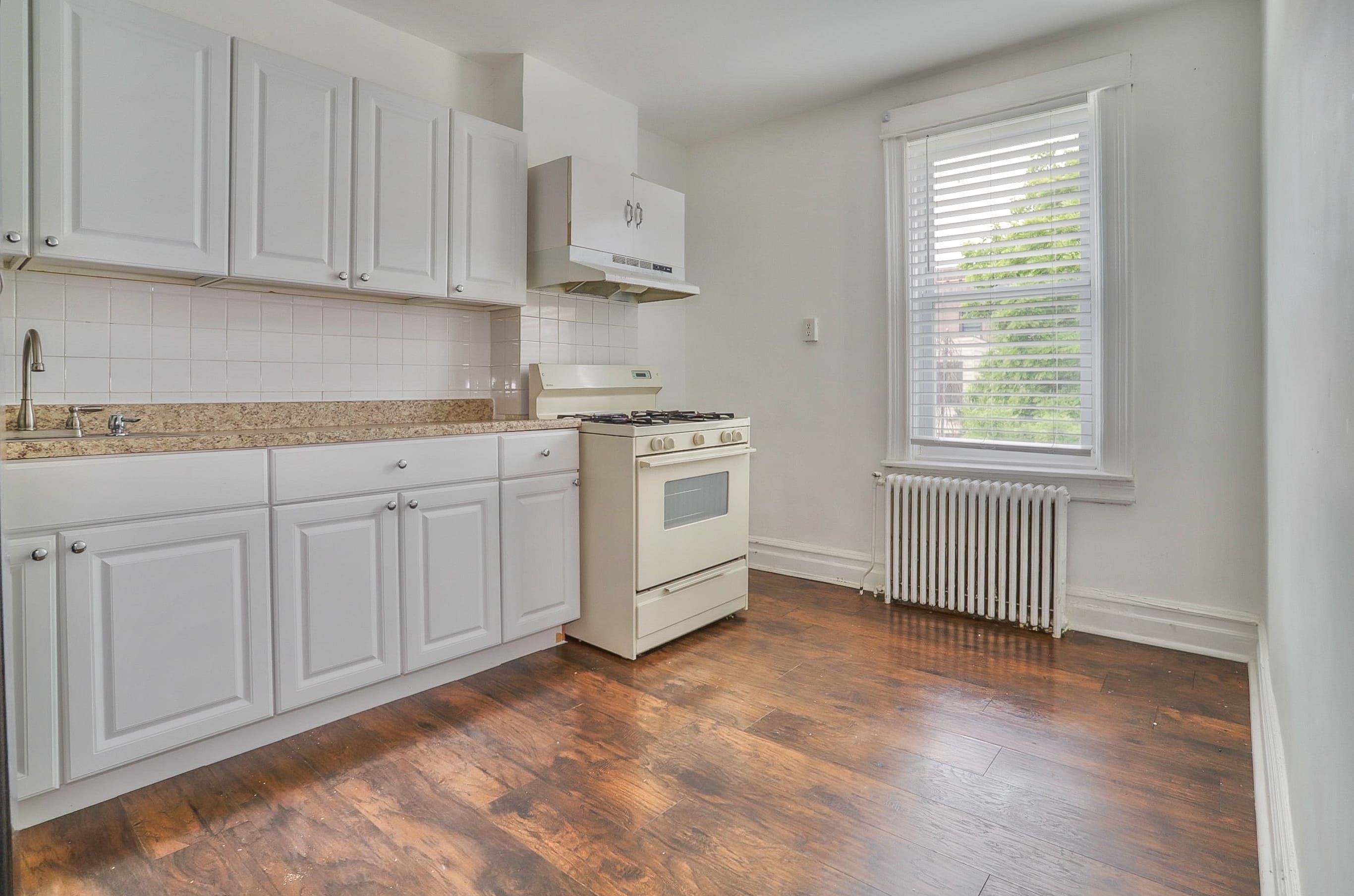 117 57TH ST Unit: 2